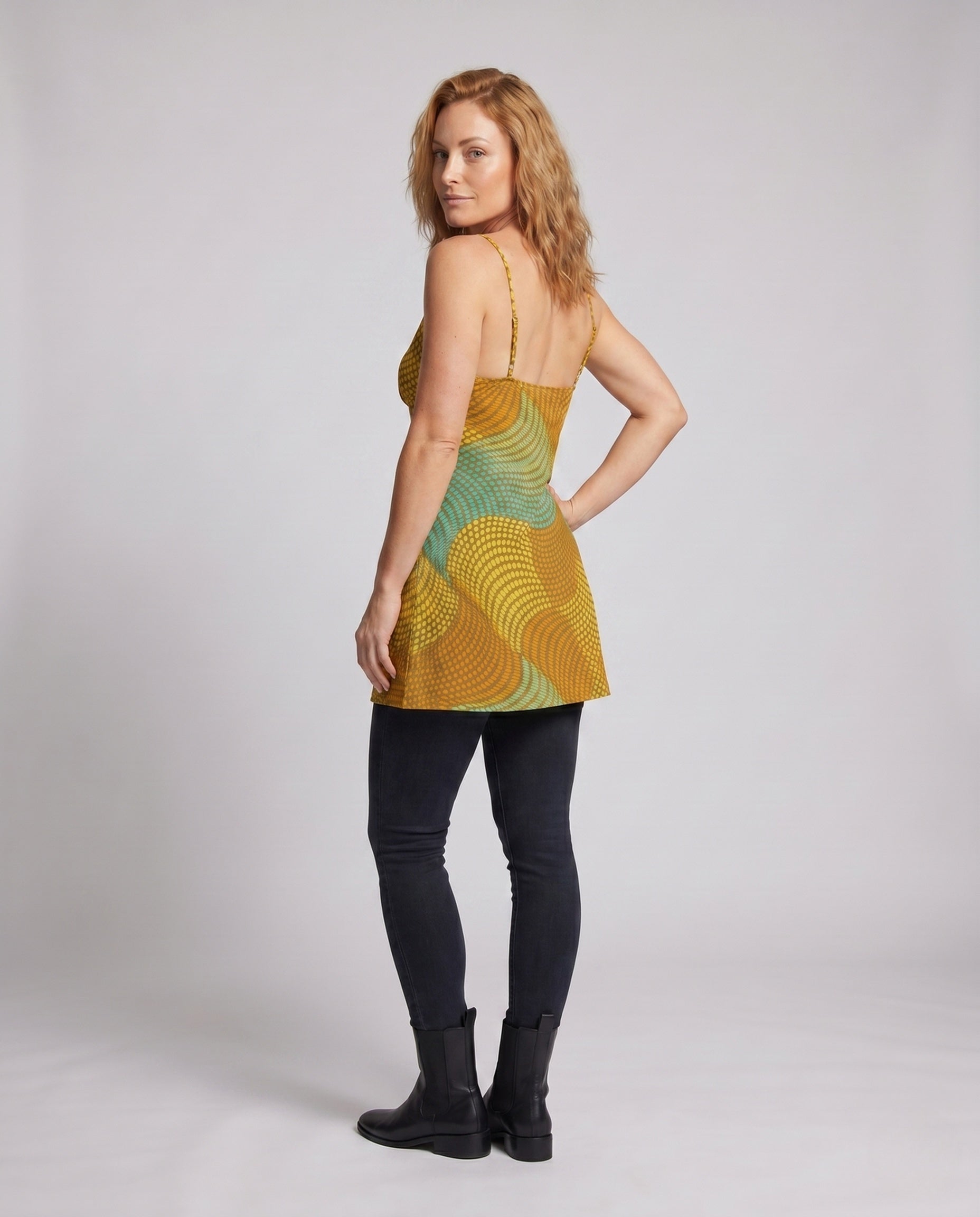 Product 15642563051850 - back_view