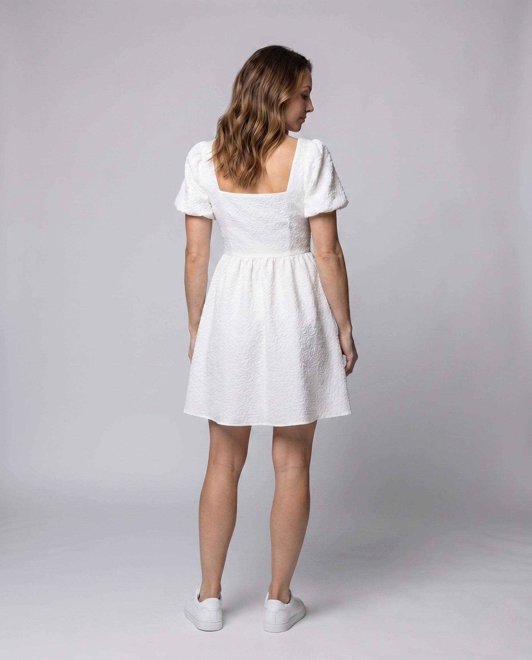 Product 15642570359114 - back_view