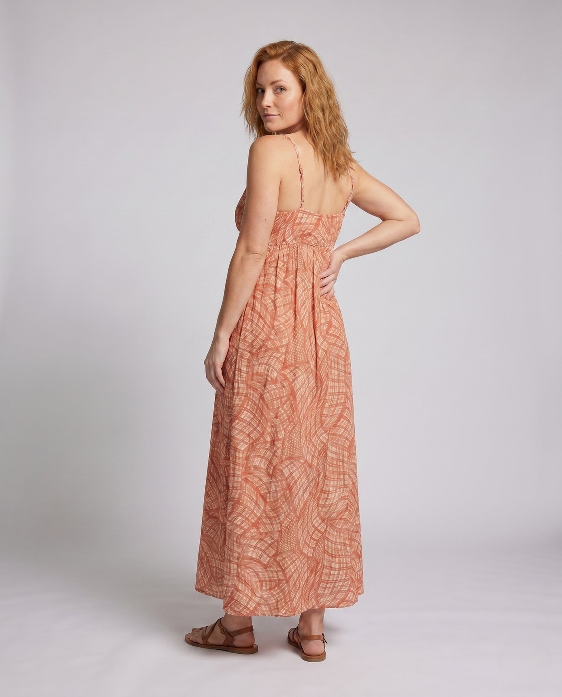 Product 15642574324042 - back_view