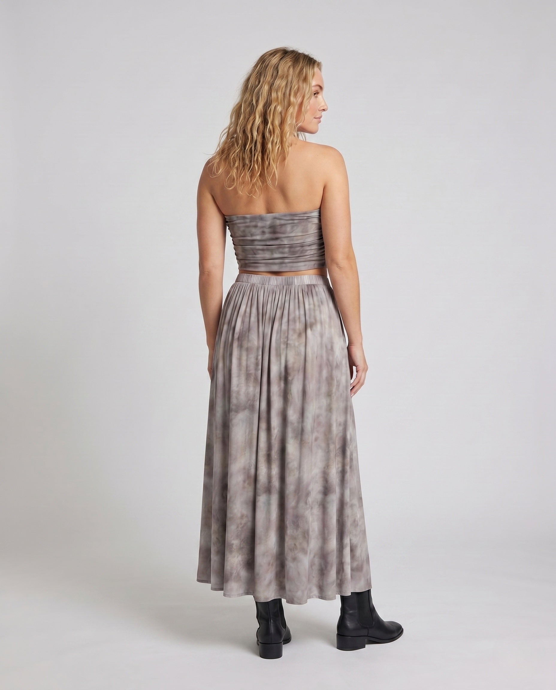 Product 15642577305930 - back_view