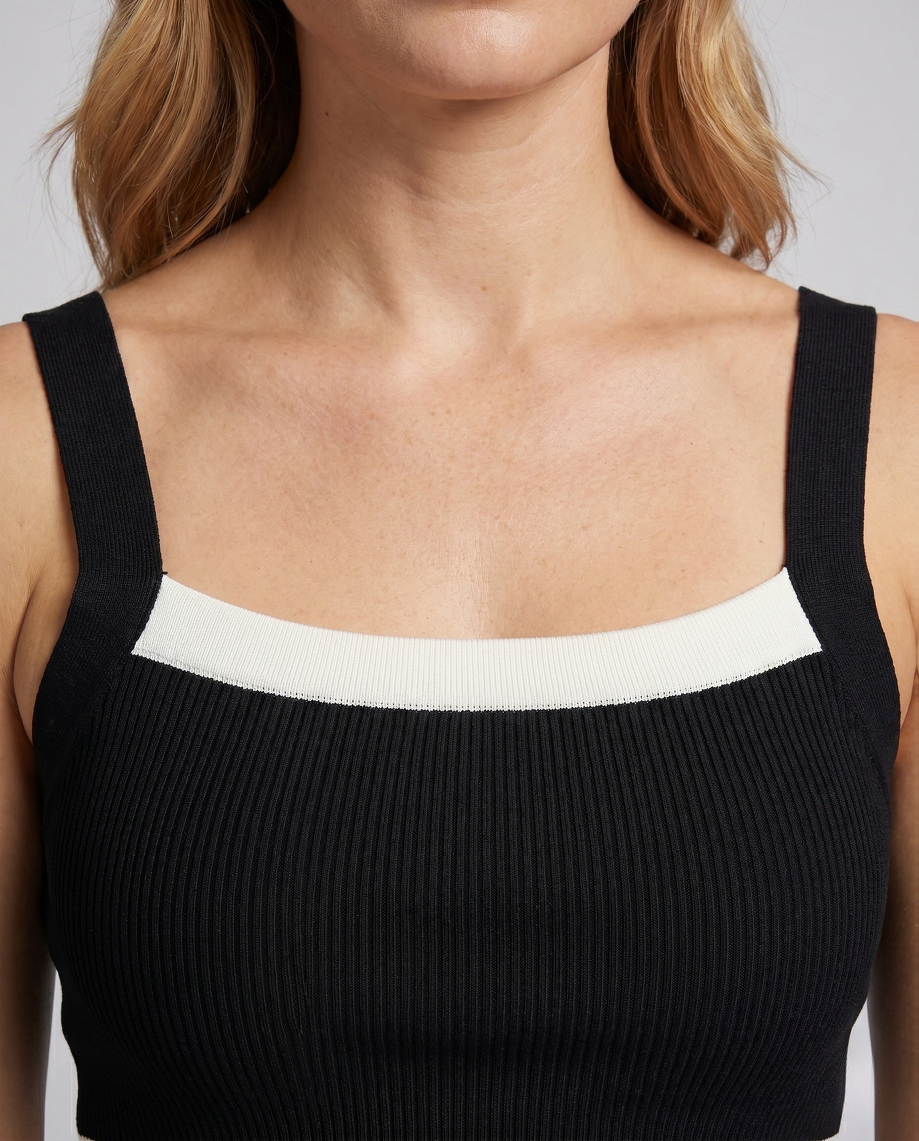 Product 15642591985994 - close_up_detail
