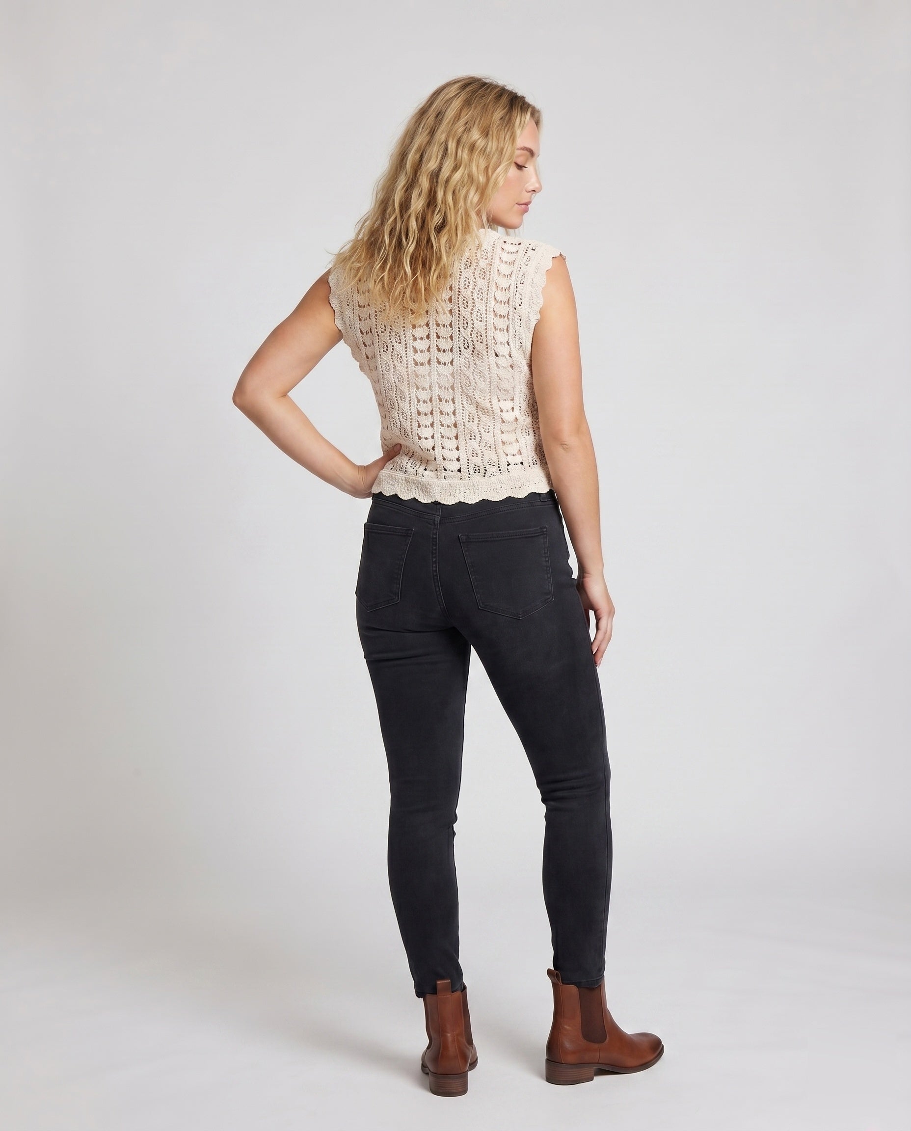 Product 15645927899466 - back_view