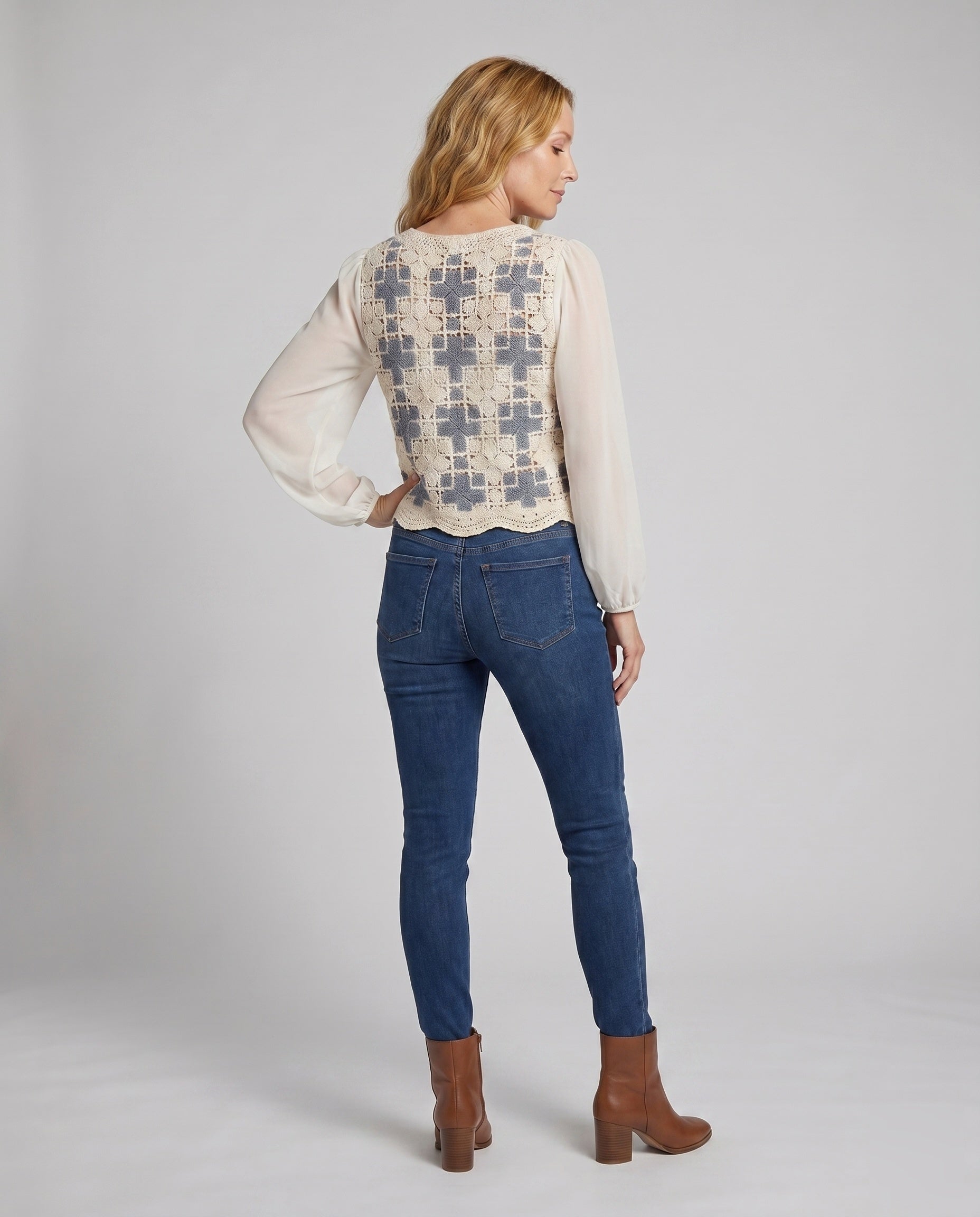 Product 15645928292682 - back_view