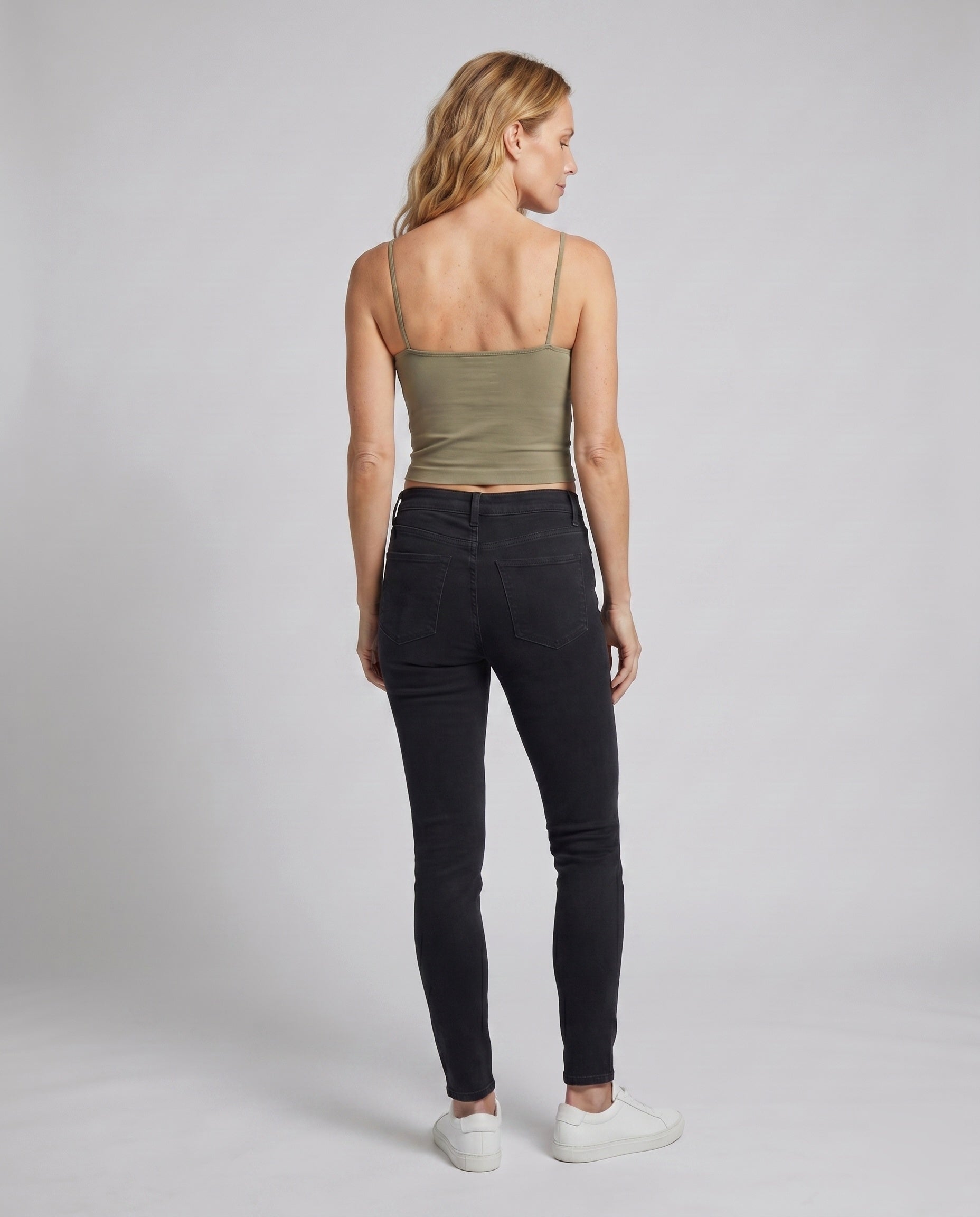 Product 15645929046346 - back_view