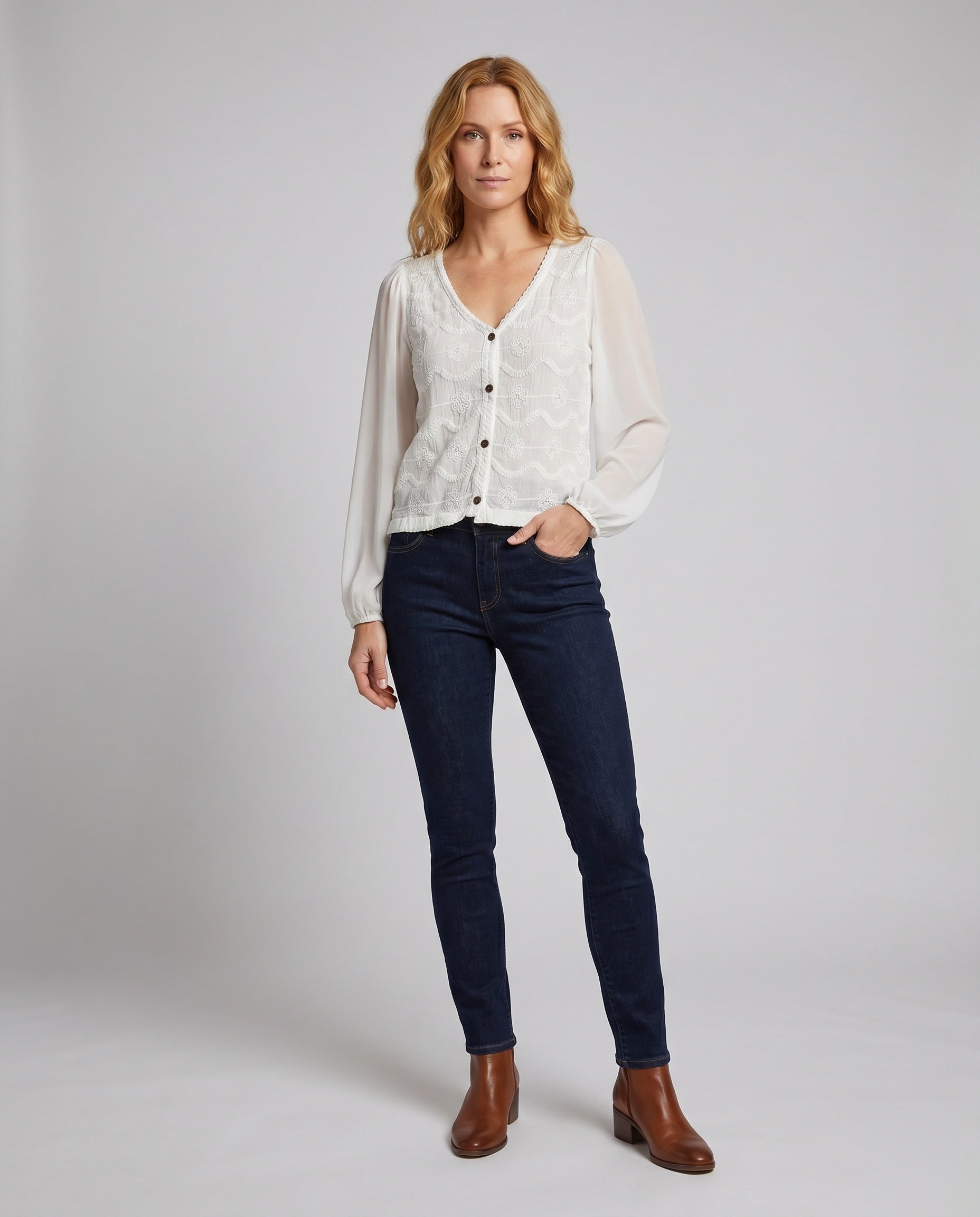 Product 15645929177418 - full_body_front