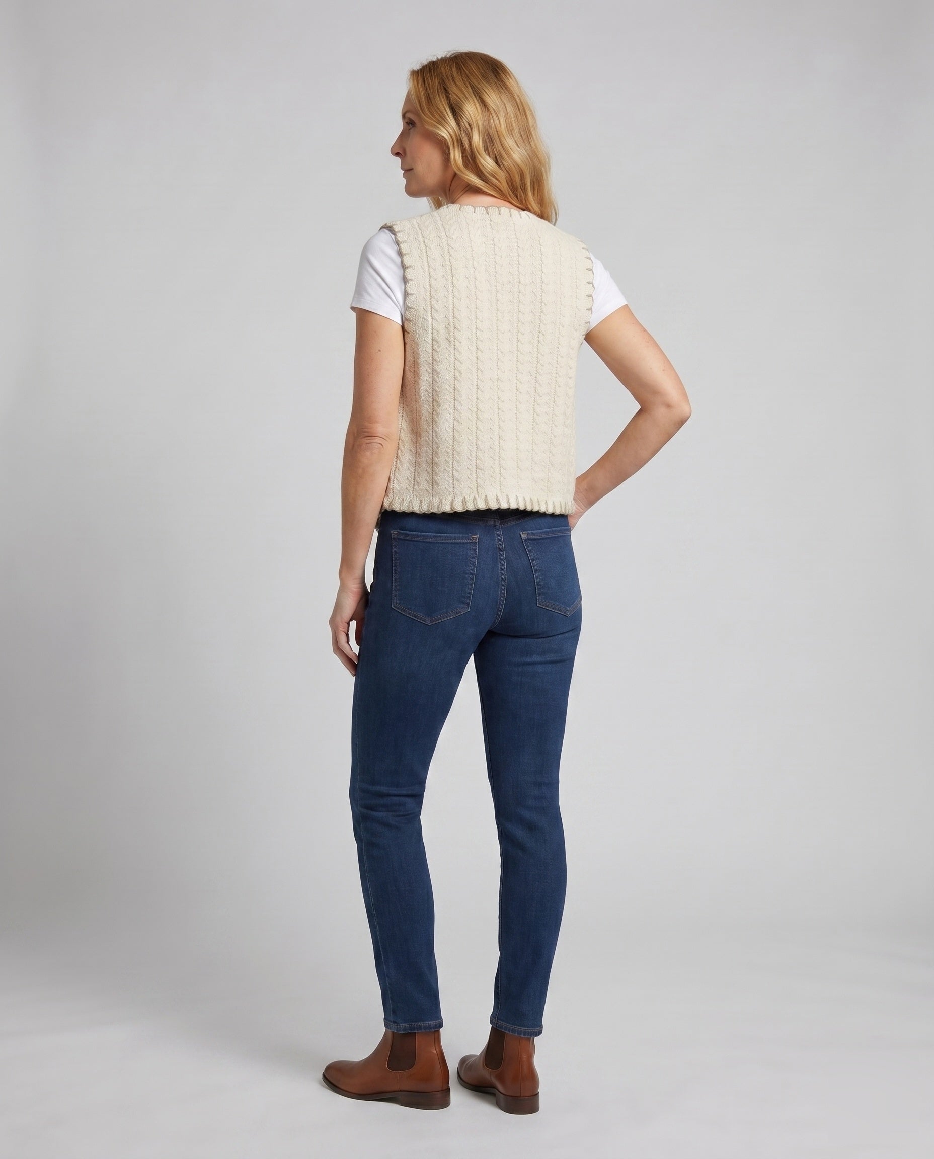 Damen elegante gehäkelte Weste mit floralen Applikationen R&B