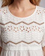 Product 15645930783050 - close_up_detail