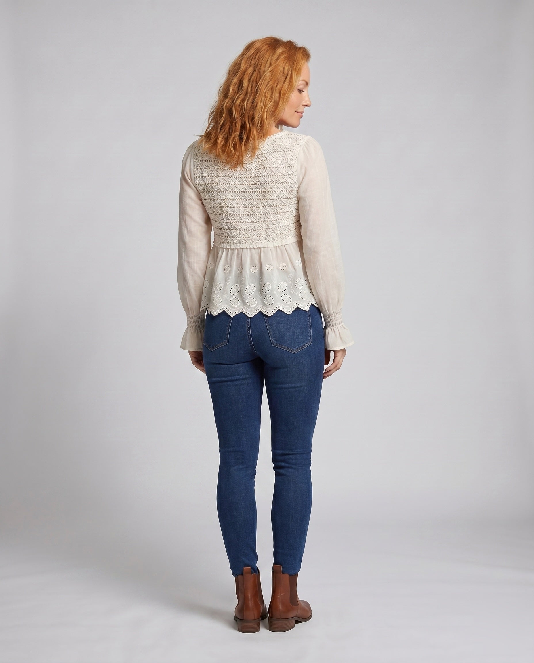 Product 15645930881354 - back_view