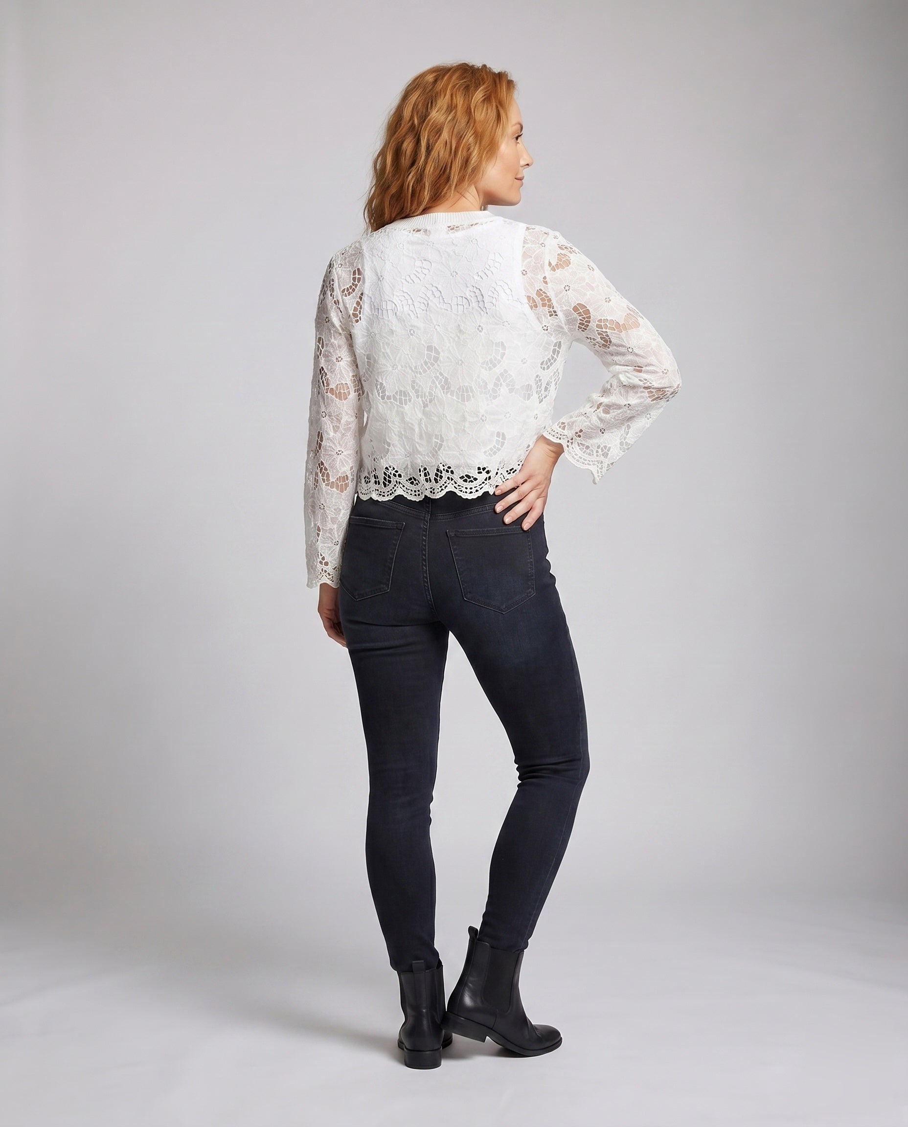 Product 15645931241802 - back_view