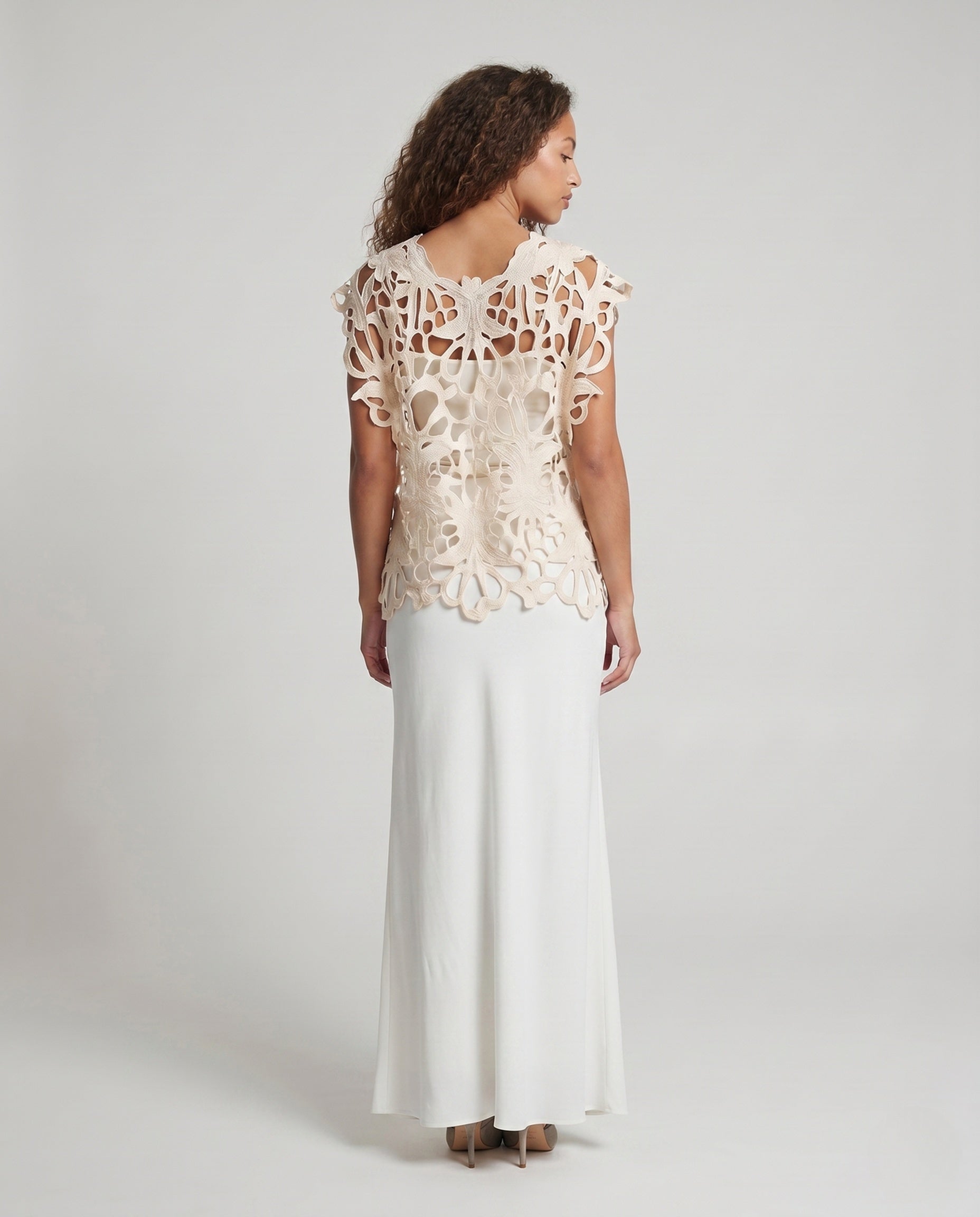 Product 15645933273418 - back_view