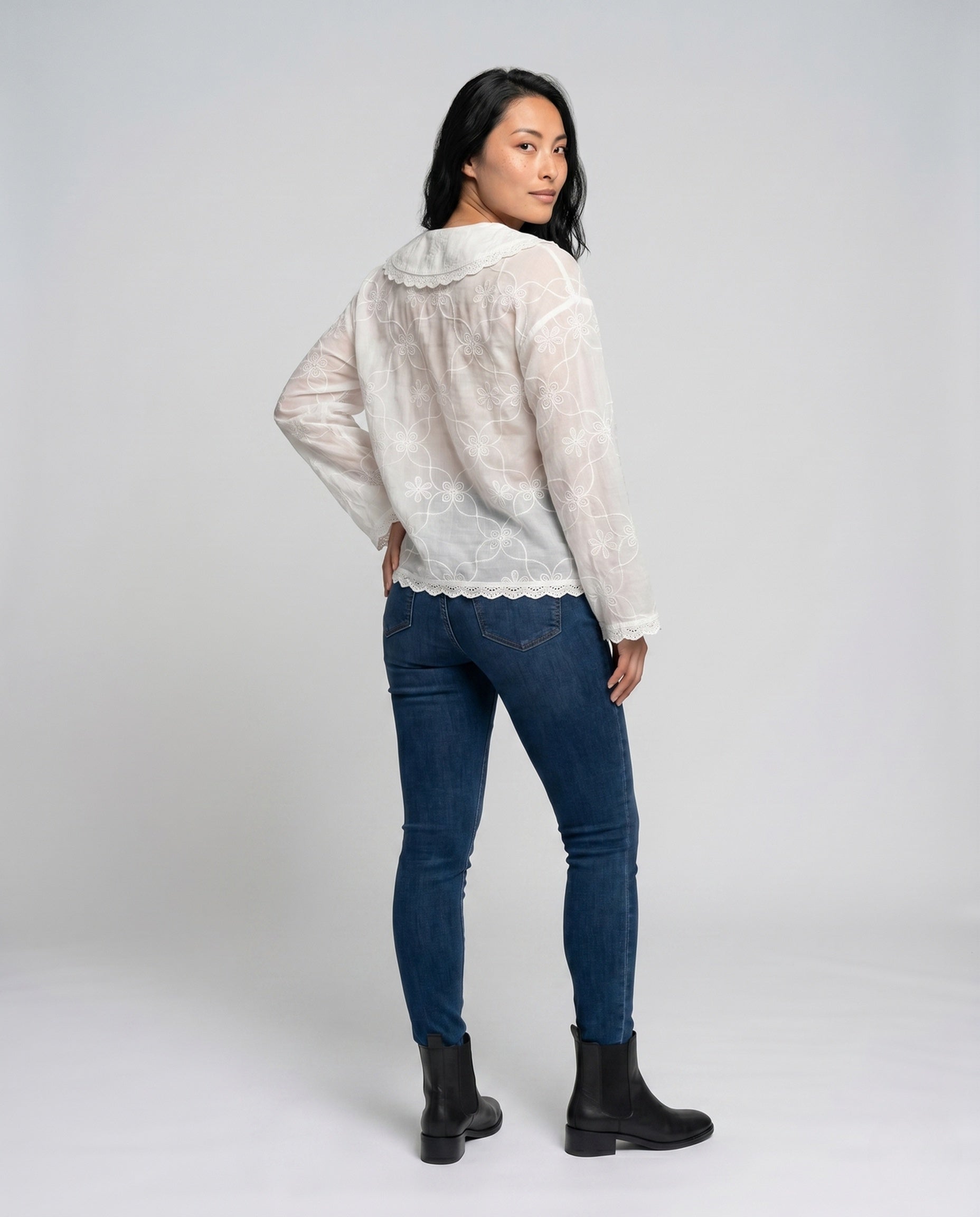 Product 15645933502794 - back_view