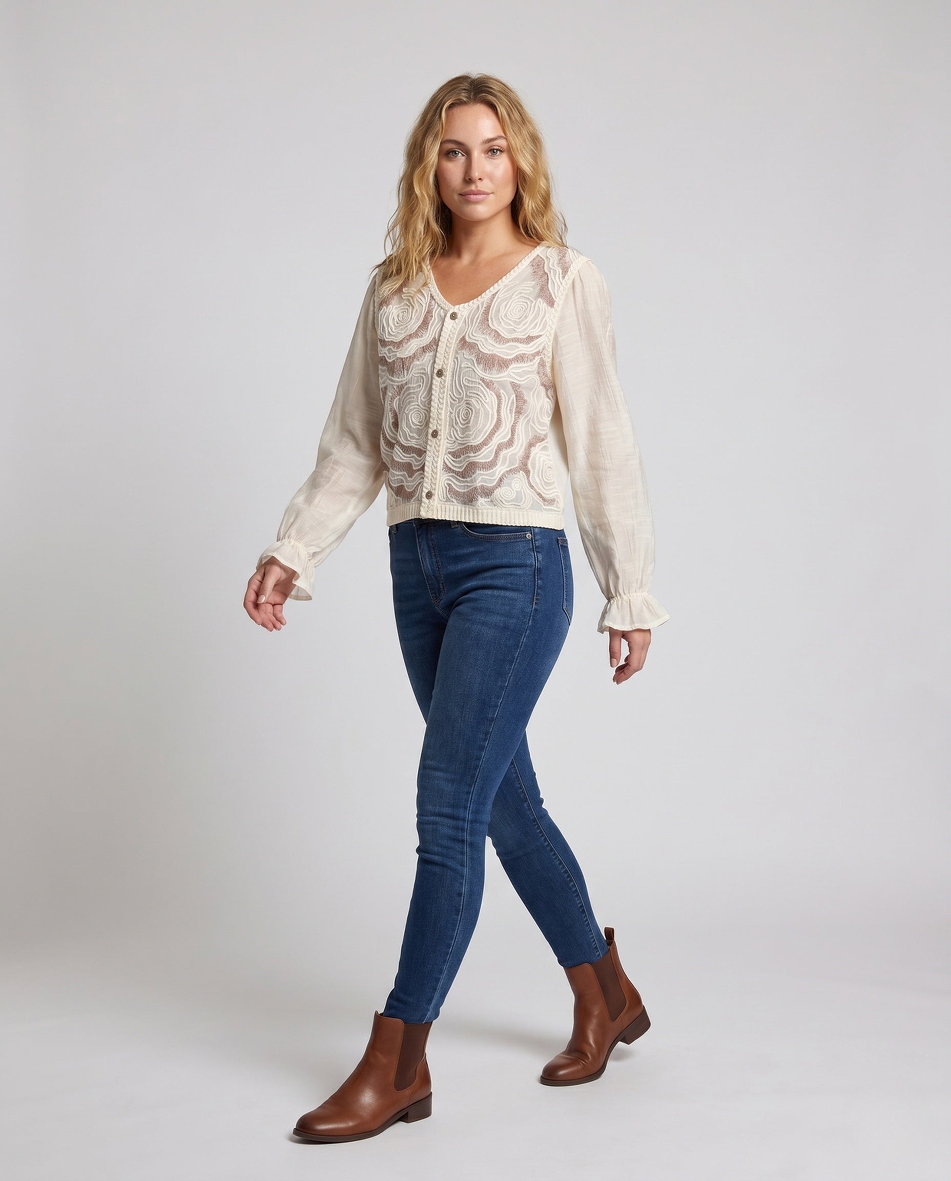 Product 15645934846282 - full_body_front