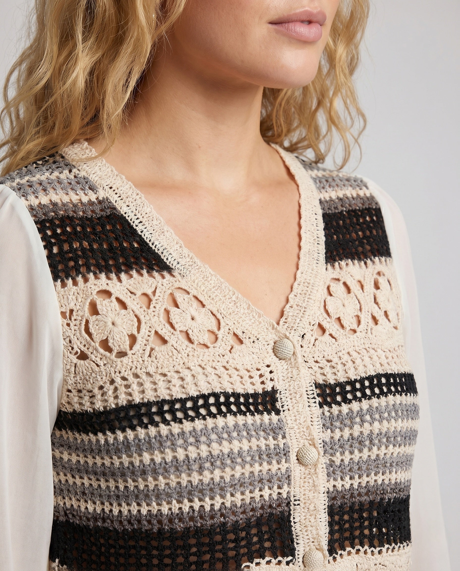 Product 15645935829322 - close_up_detail