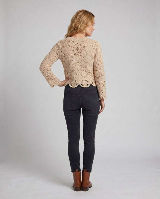 Product 15645935960394 - back_view