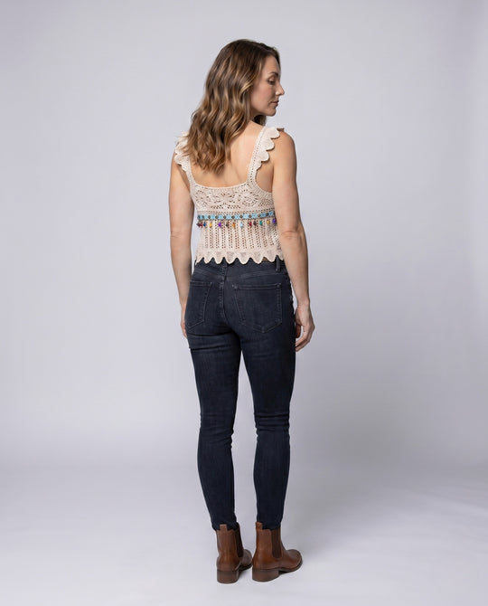 Product 15645937795402 - back_view