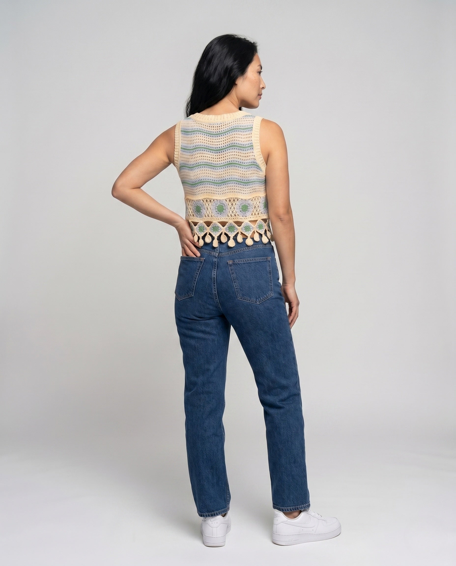 Product 15645939138890 - back_view