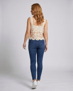 Product 15645940416842 - back_view