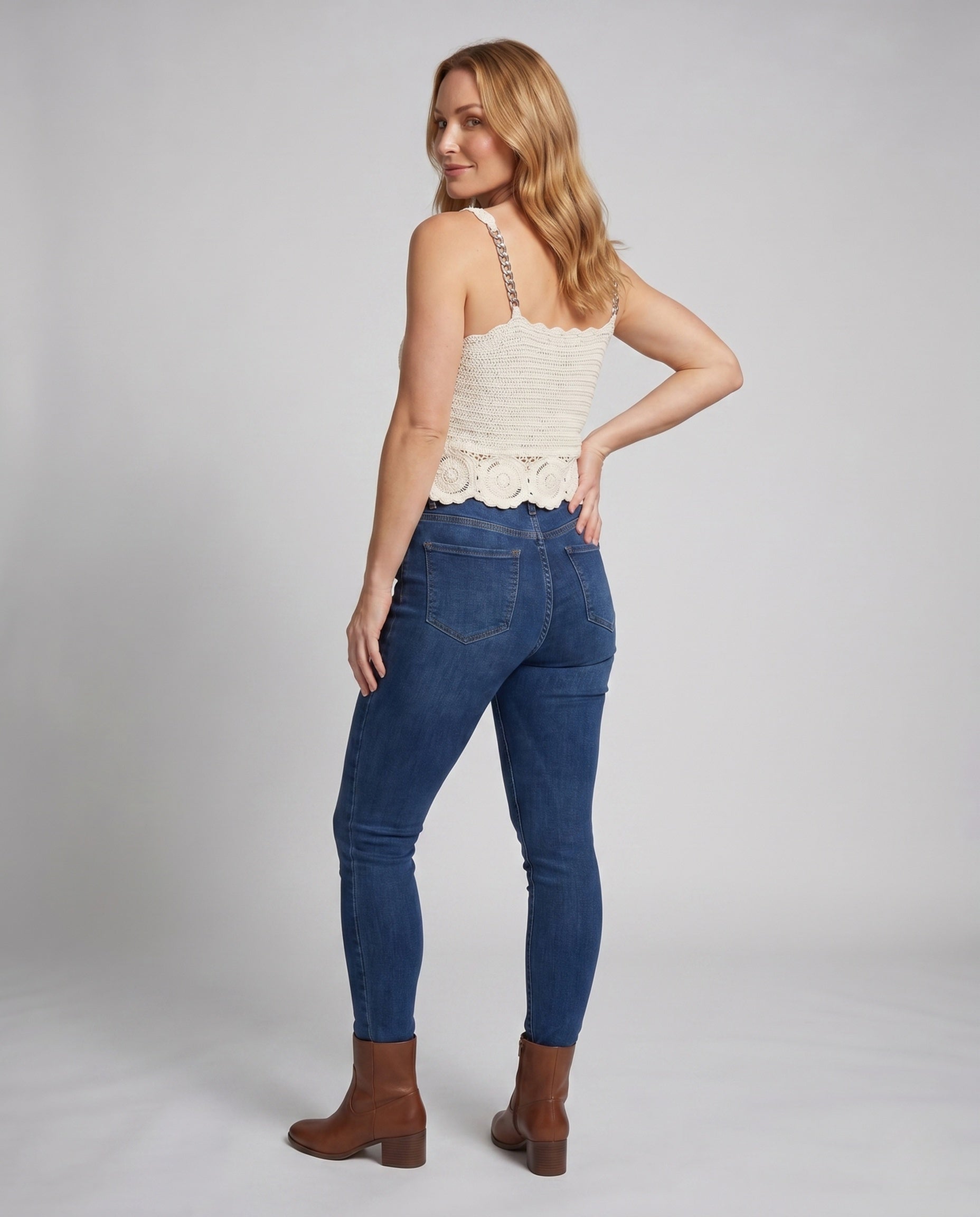 Product 15645940515146 - back_view