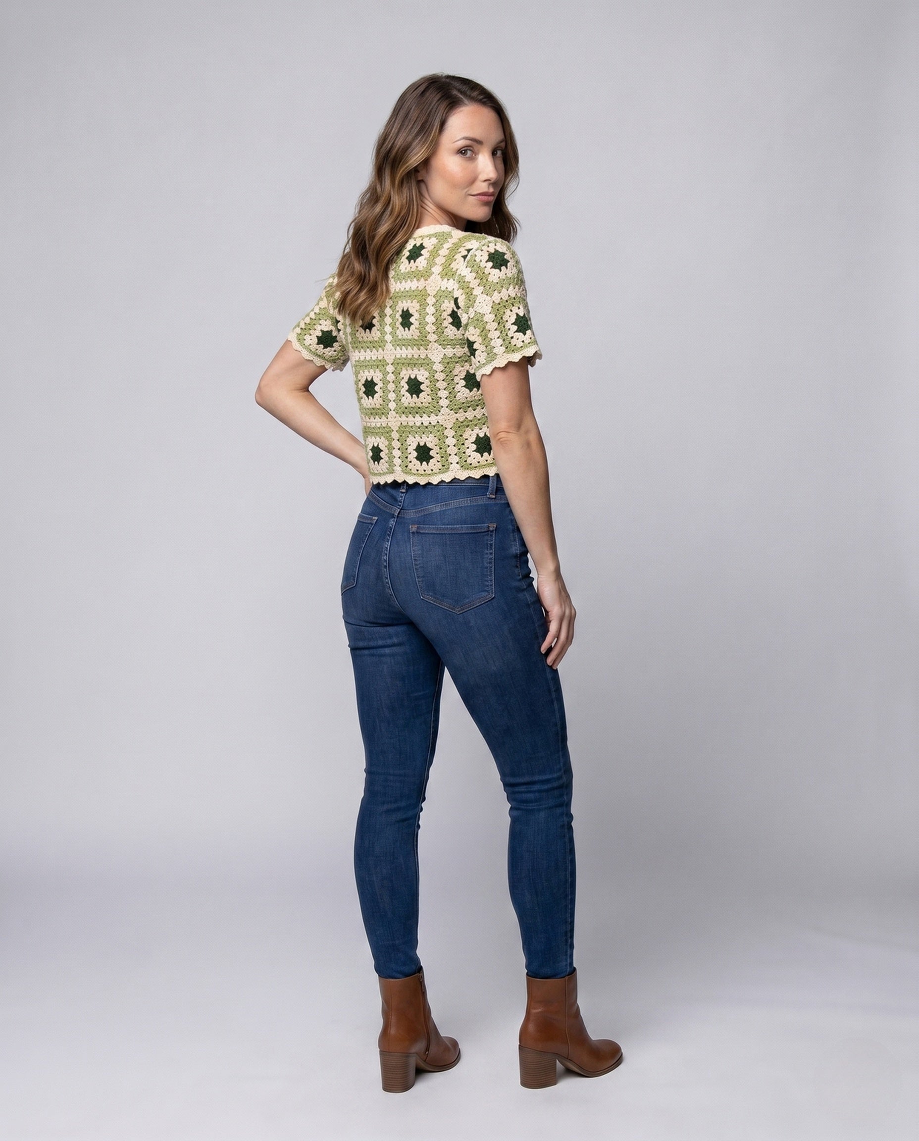 Product 15645942382922 - back_view