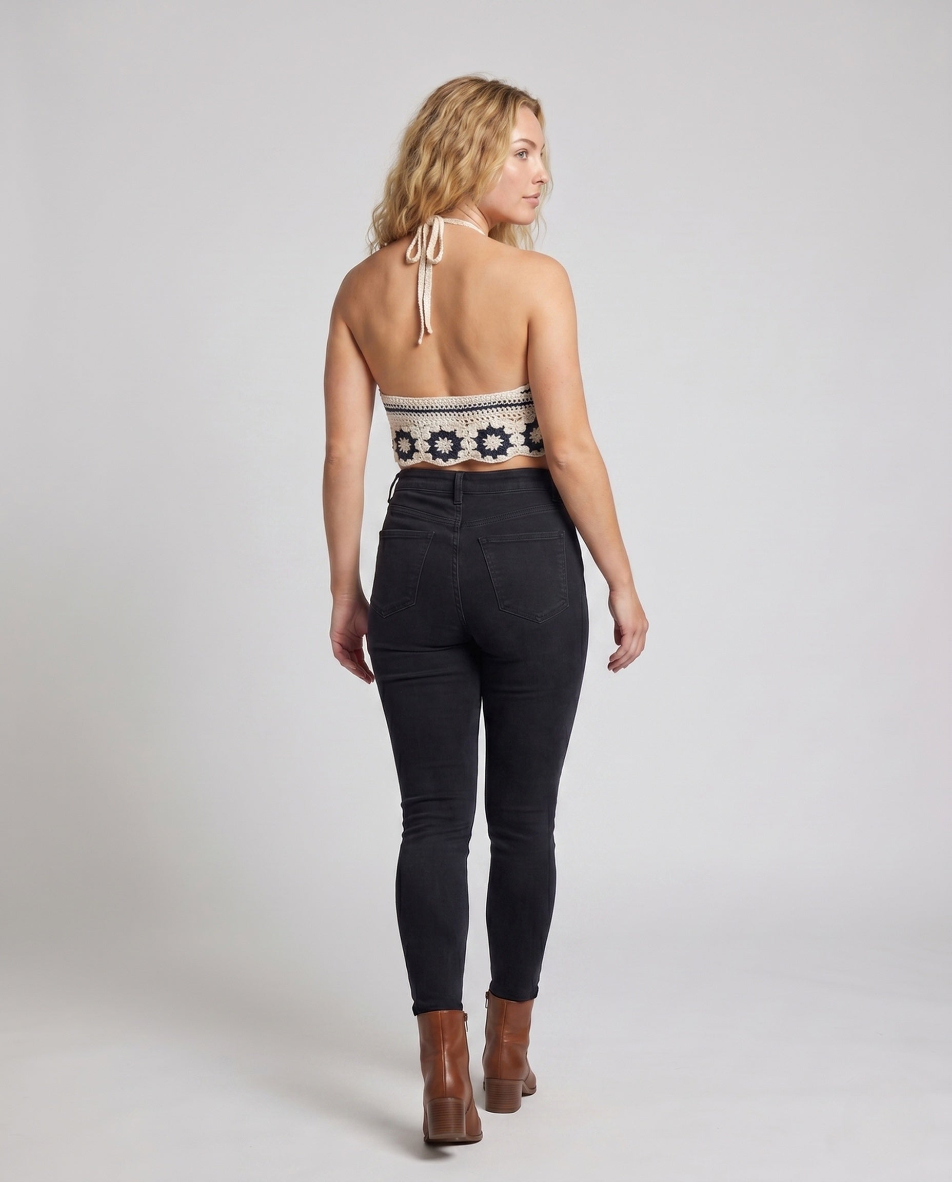 Product 15645944643914 - back_view
