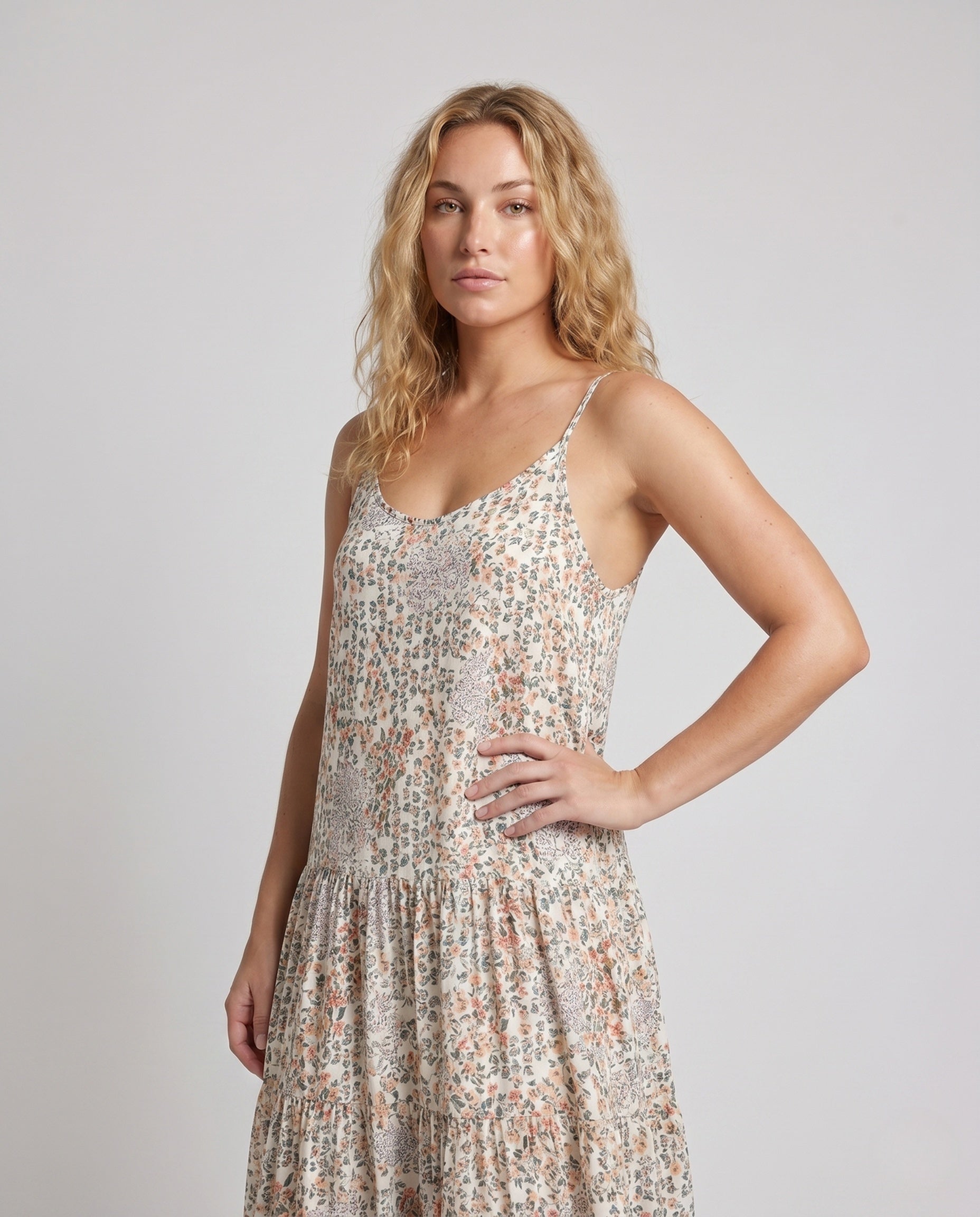 Product 15645944676682 - upper_body
