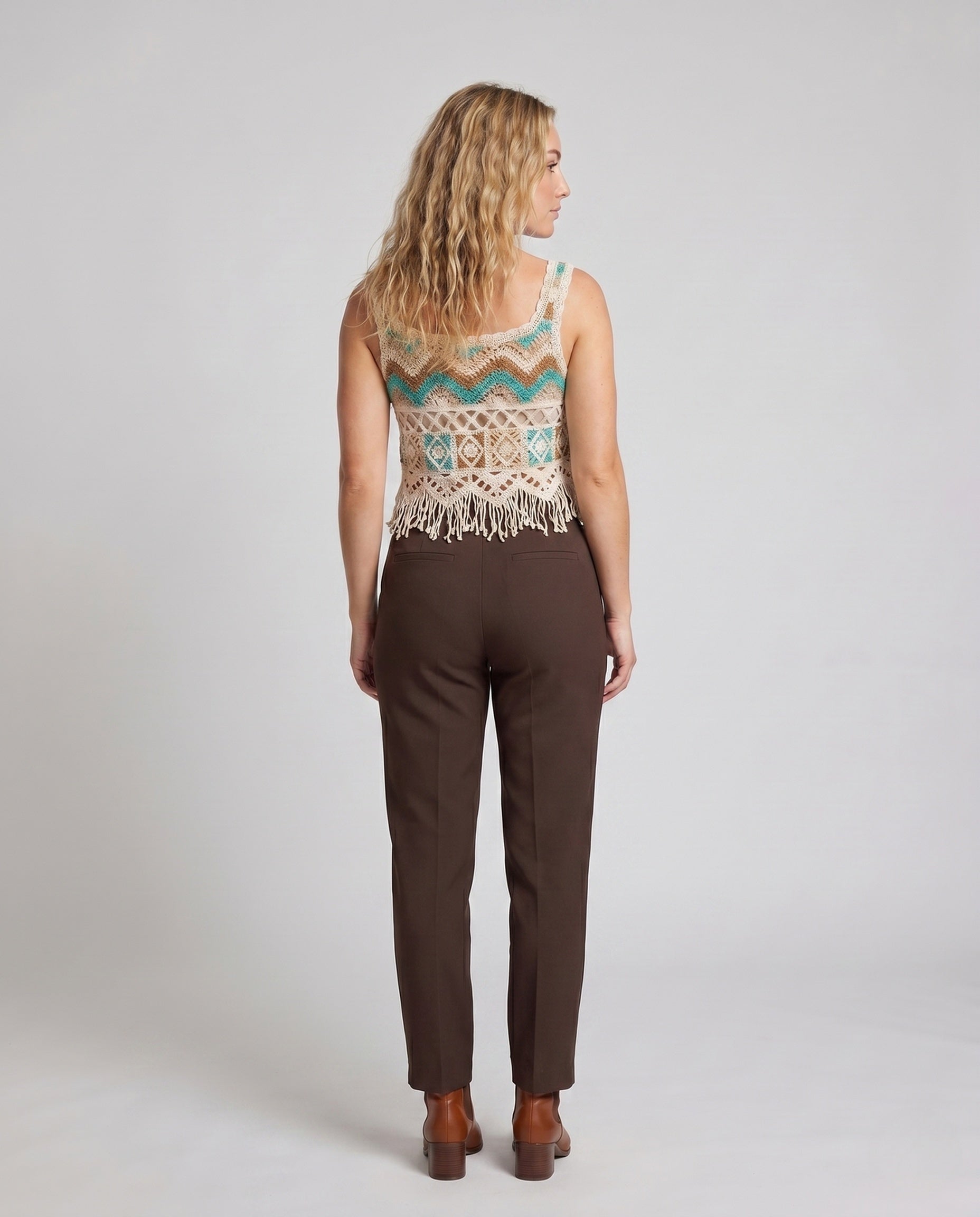Product 15645944742218 - back_view