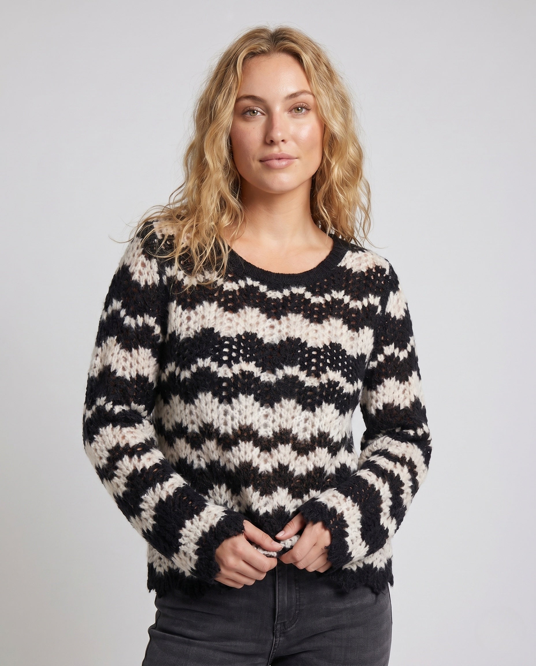 Product 15645944971594 - upper_body