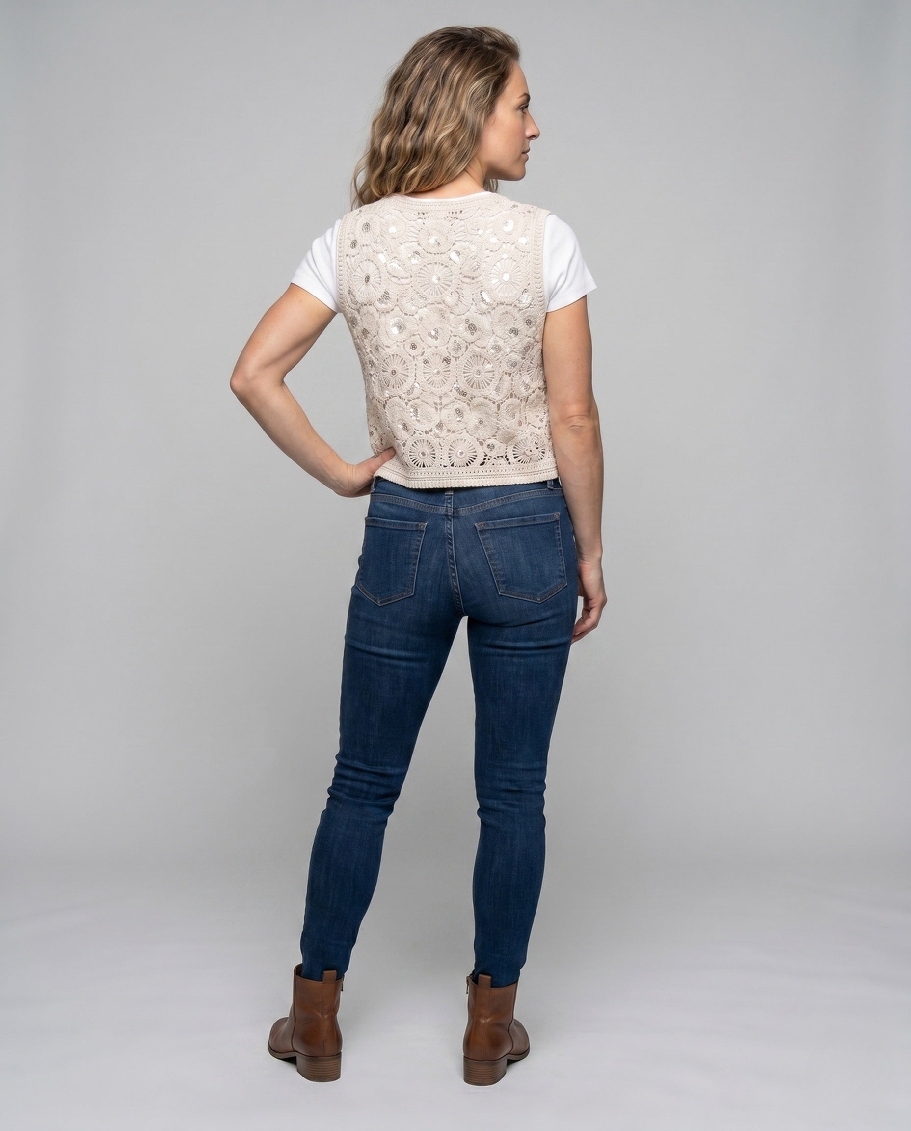 Product 15645947461962 - back_view