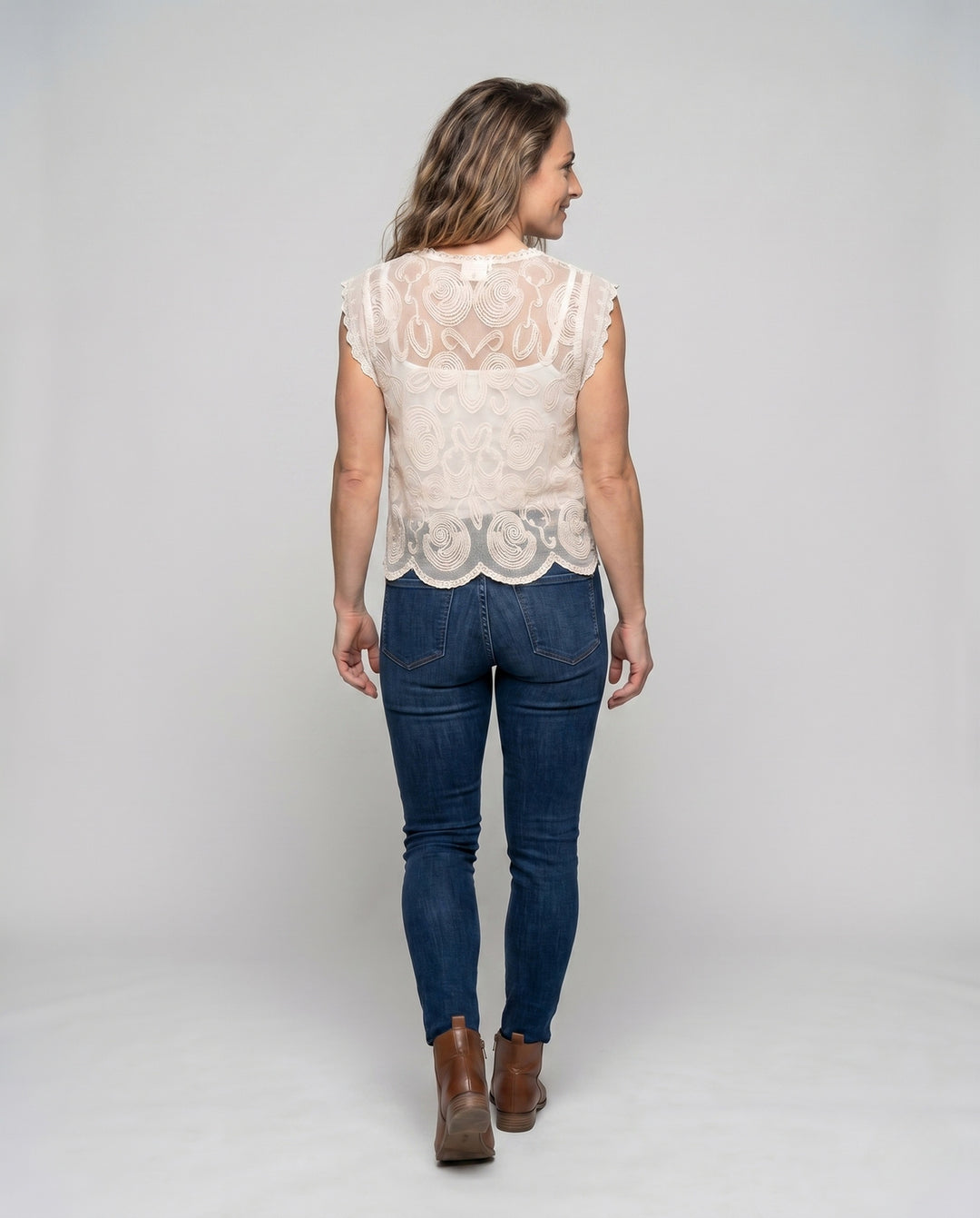 Product 15645947527498 - back_view