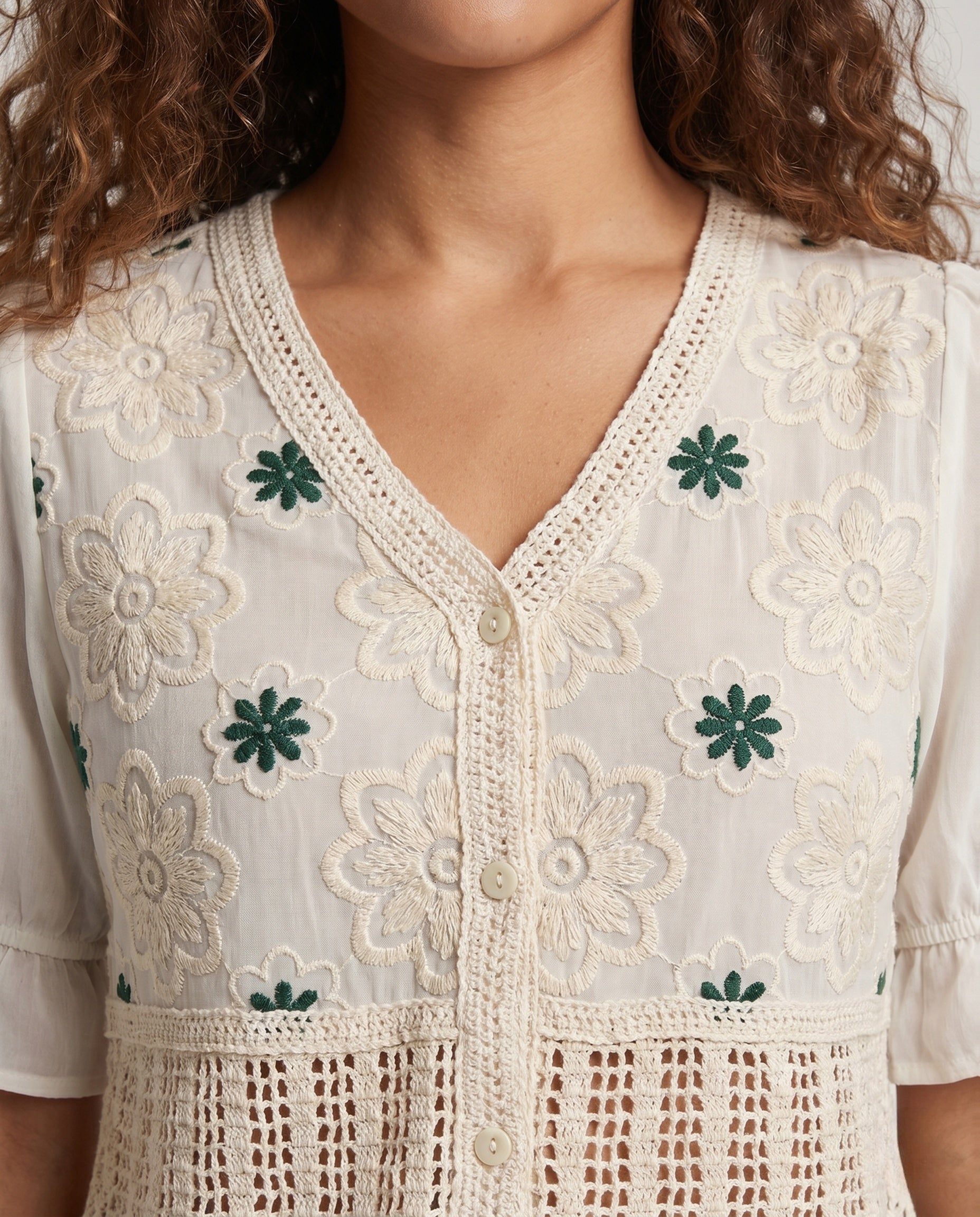 Product 15645947789642 - close_up_detail