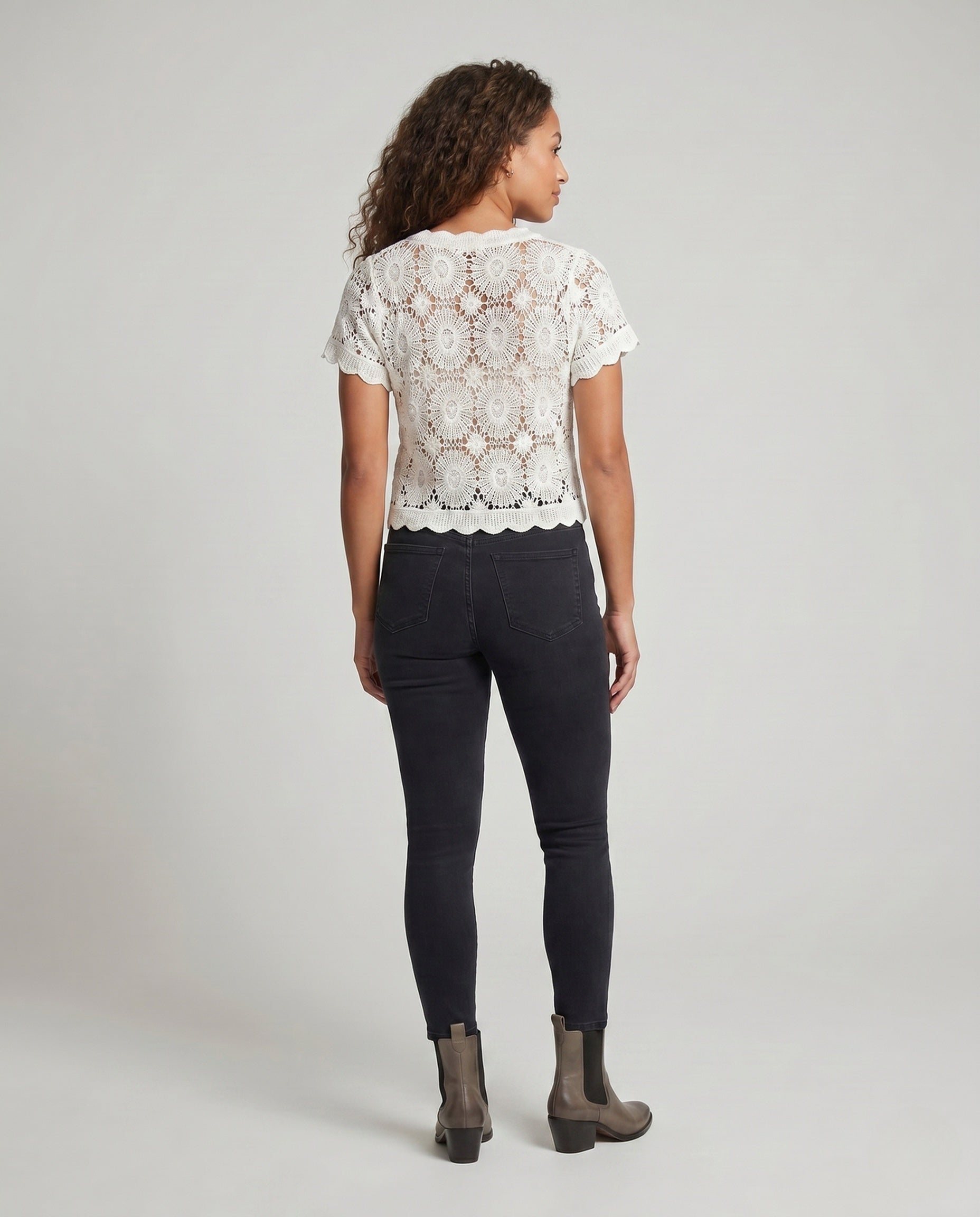Product 15645948313930 - back_view