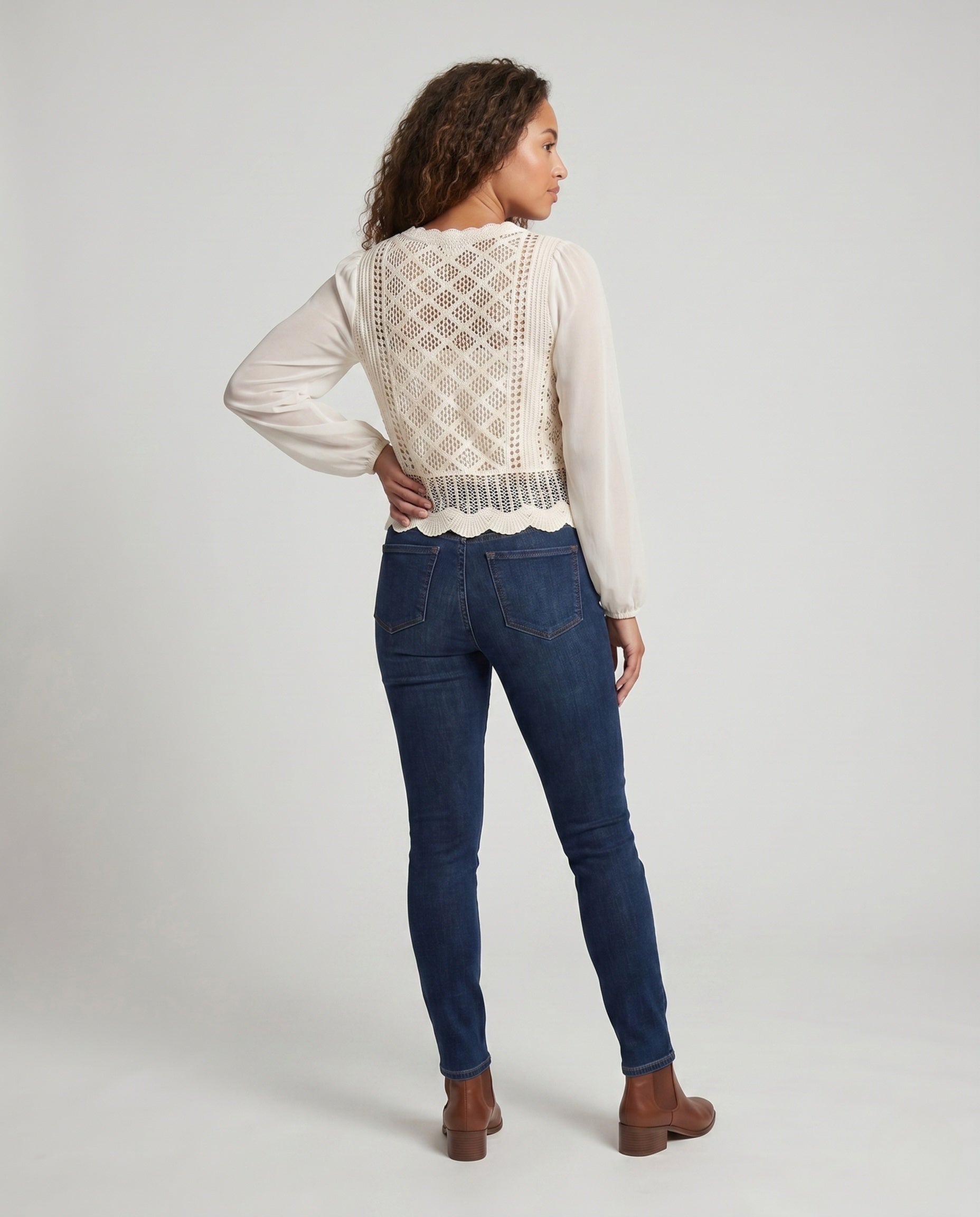 Product 15645948870986 - back_view