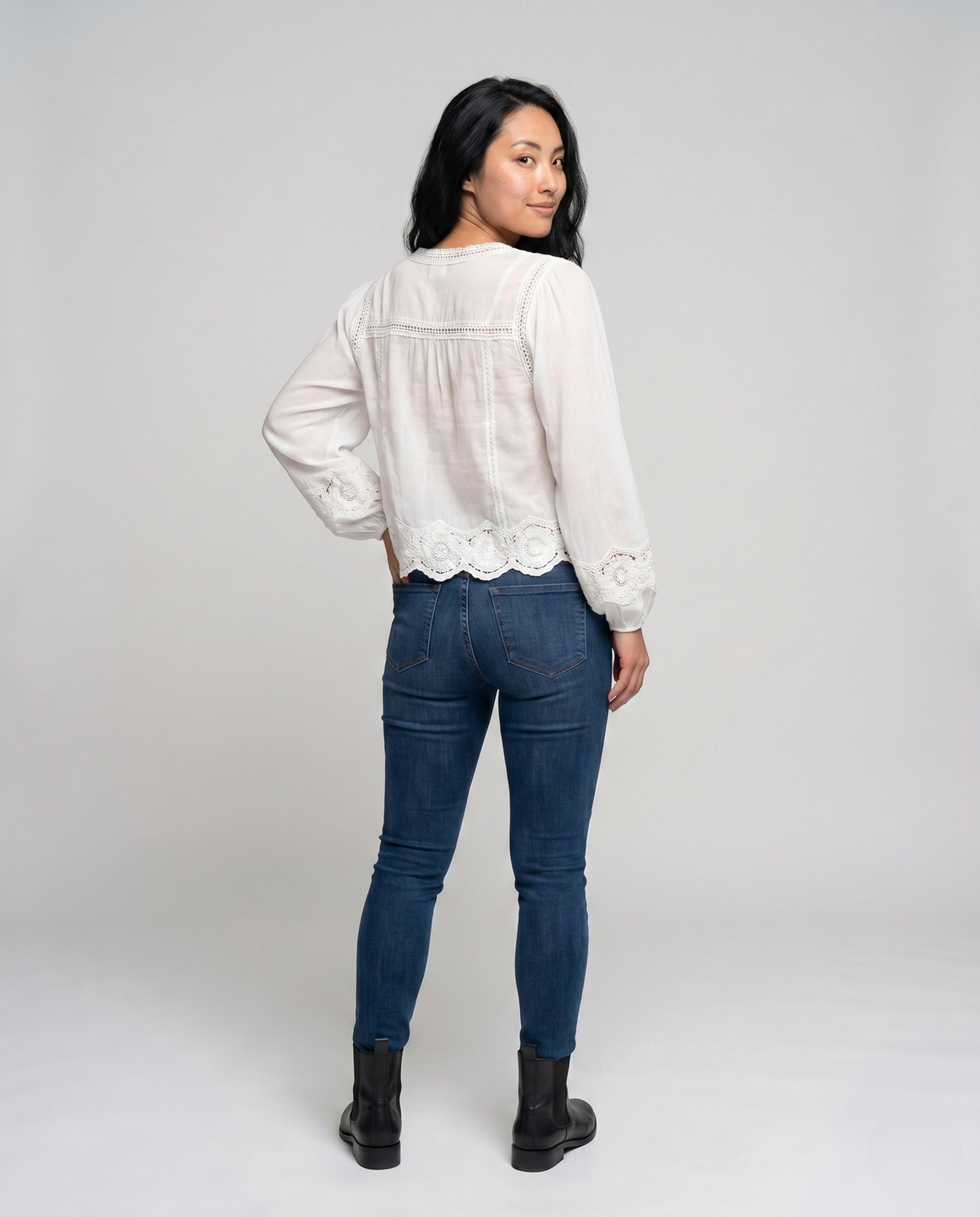 Product 15645949559114 - back_view