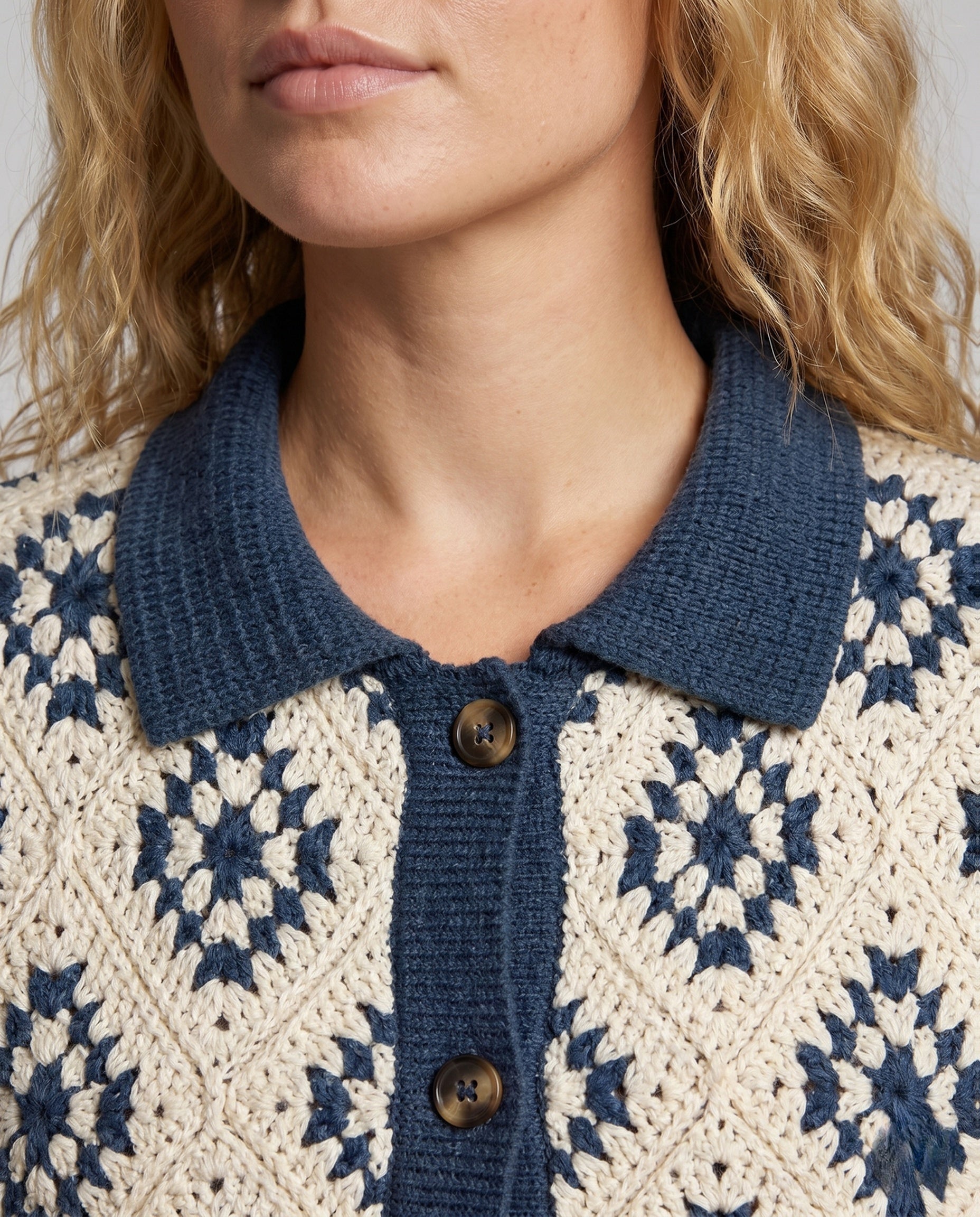 Product 15645949919562 - close_up_detail
