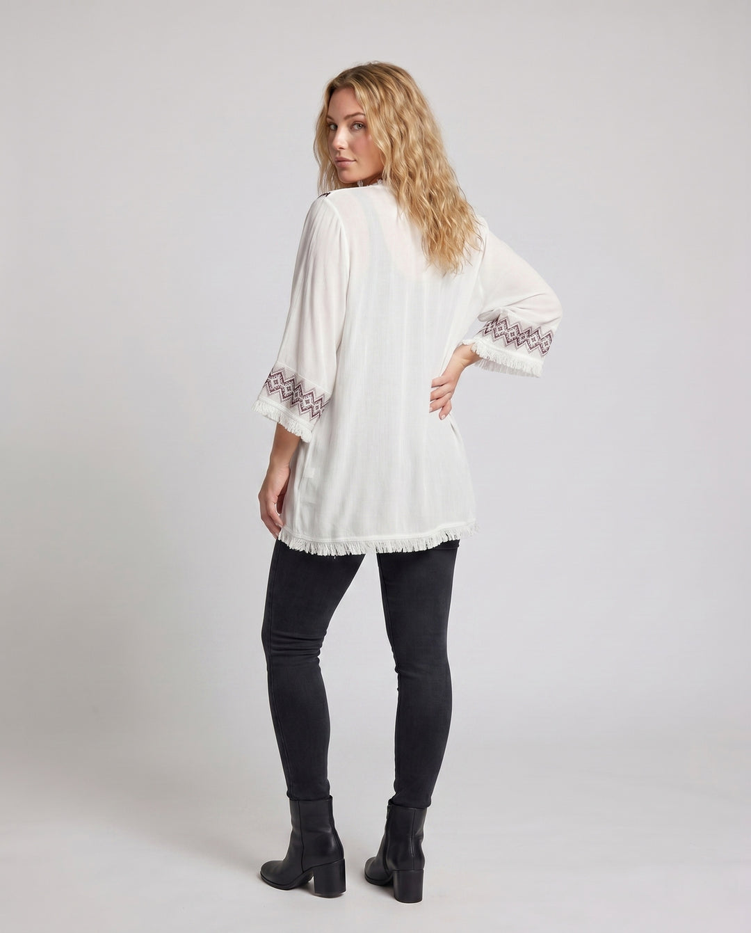 Product 15645950148938 - back_view