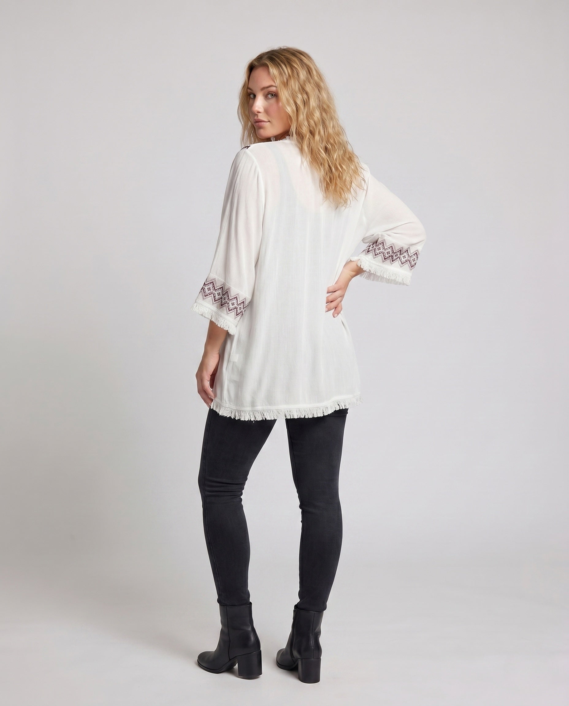 Product 15645950148938 - back_view