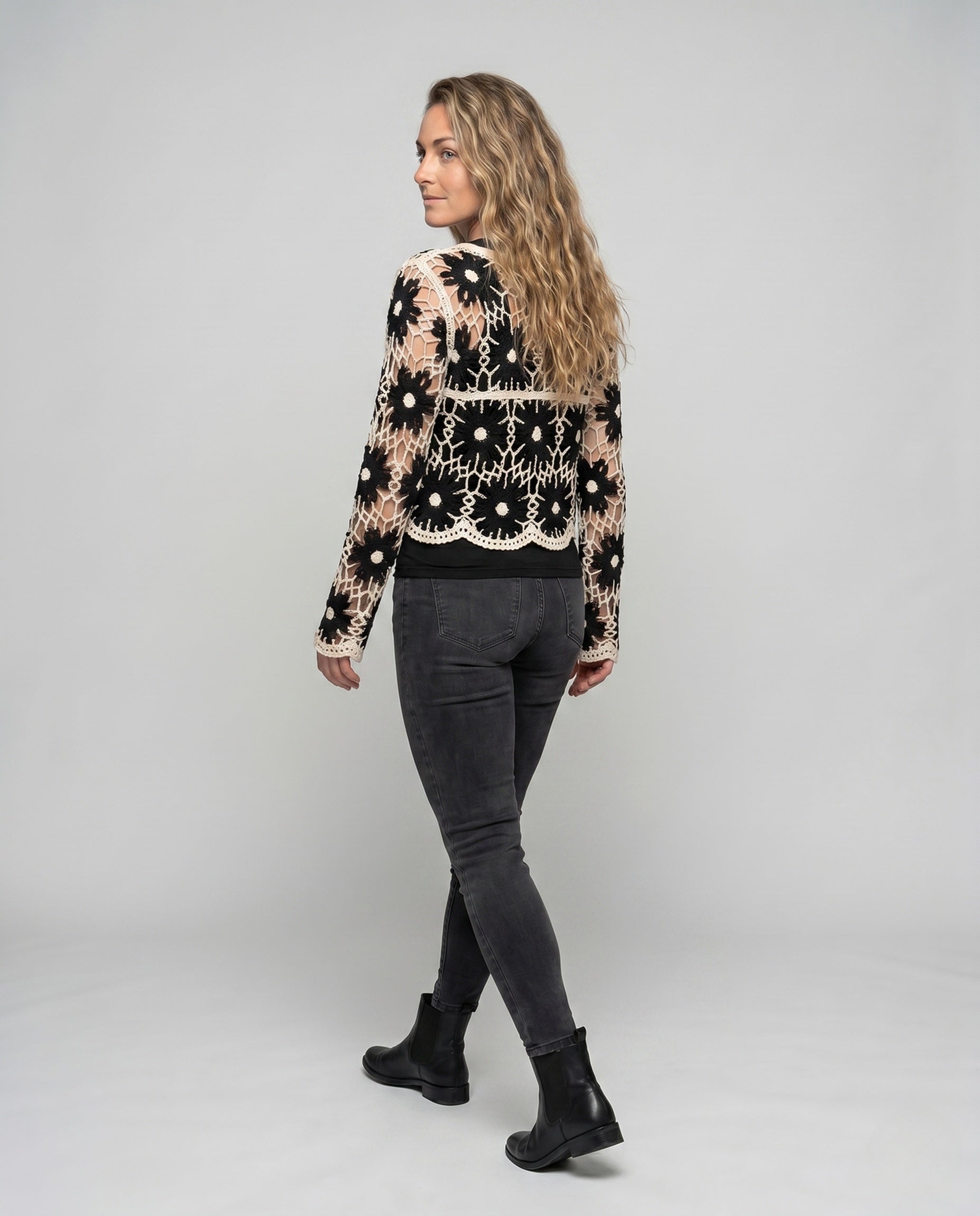 Product 15645951983946 - back_view