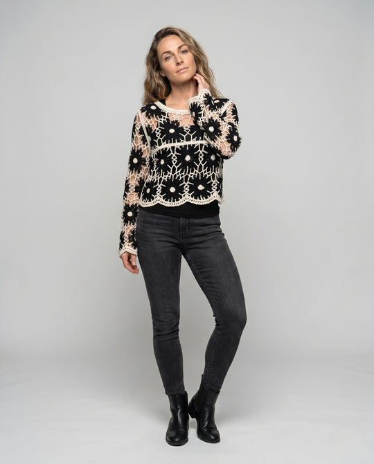 Product 15645951983946 - full_body_front