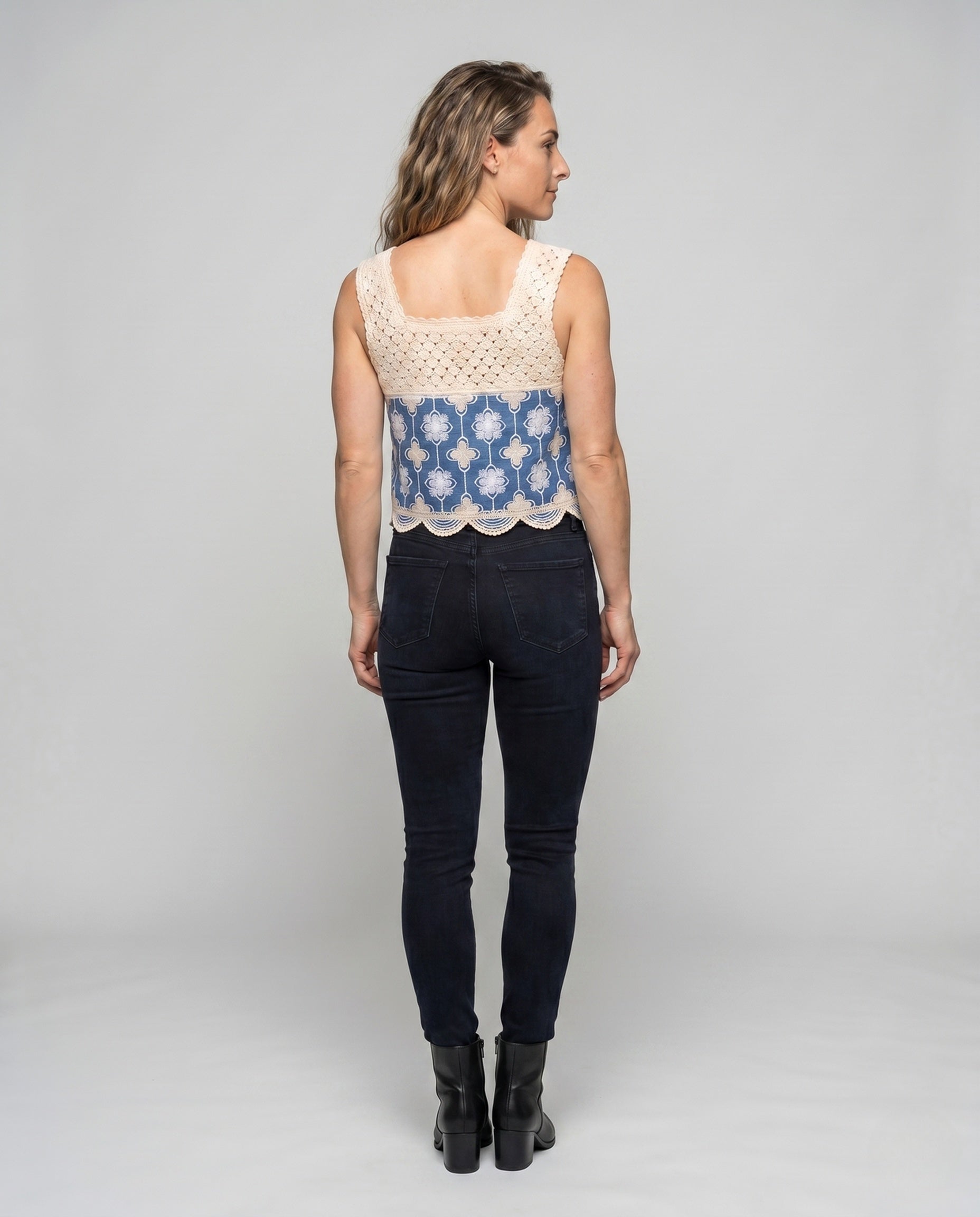 Product 15645952082250 - back_view