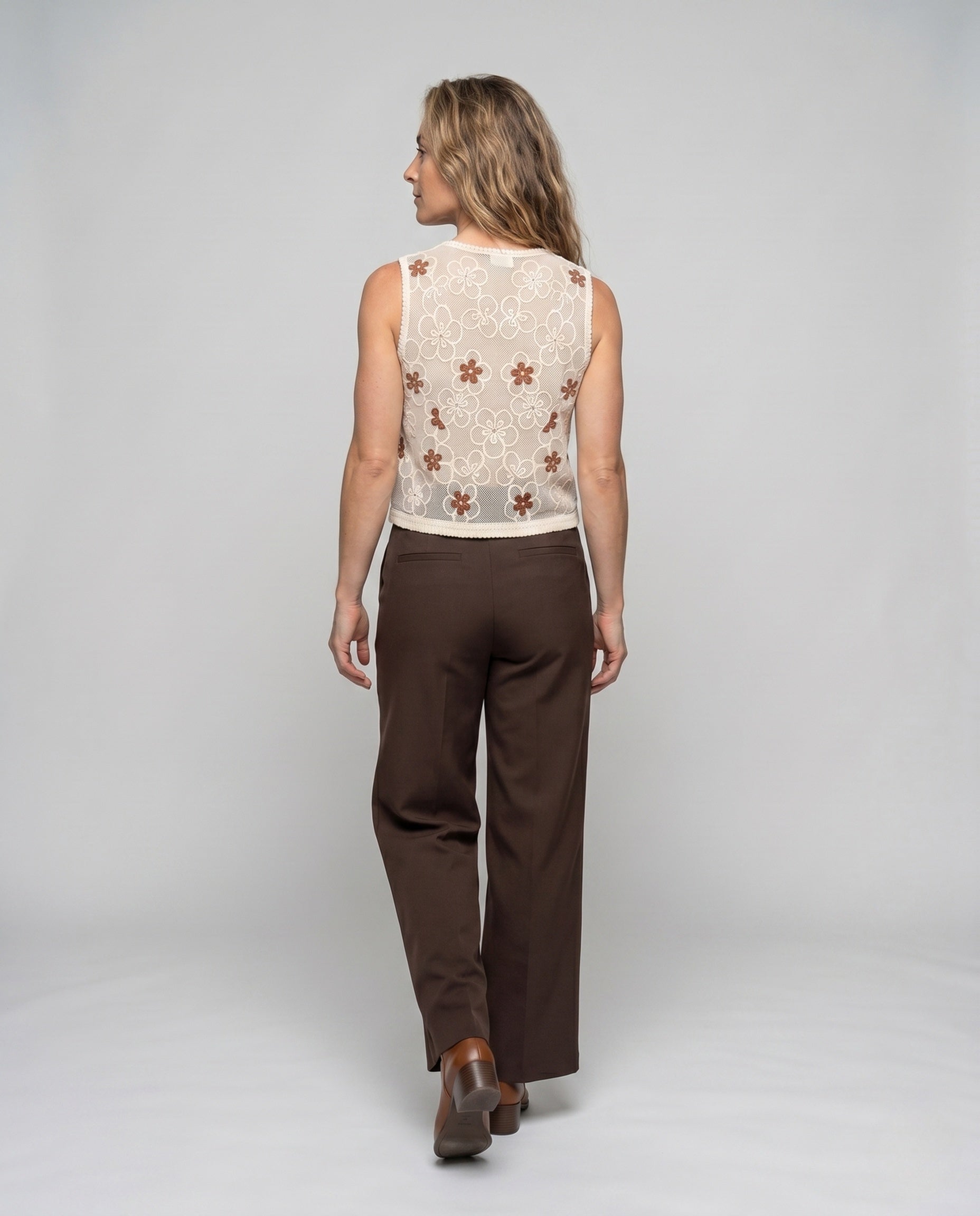 Product 15645952442698 - back_view