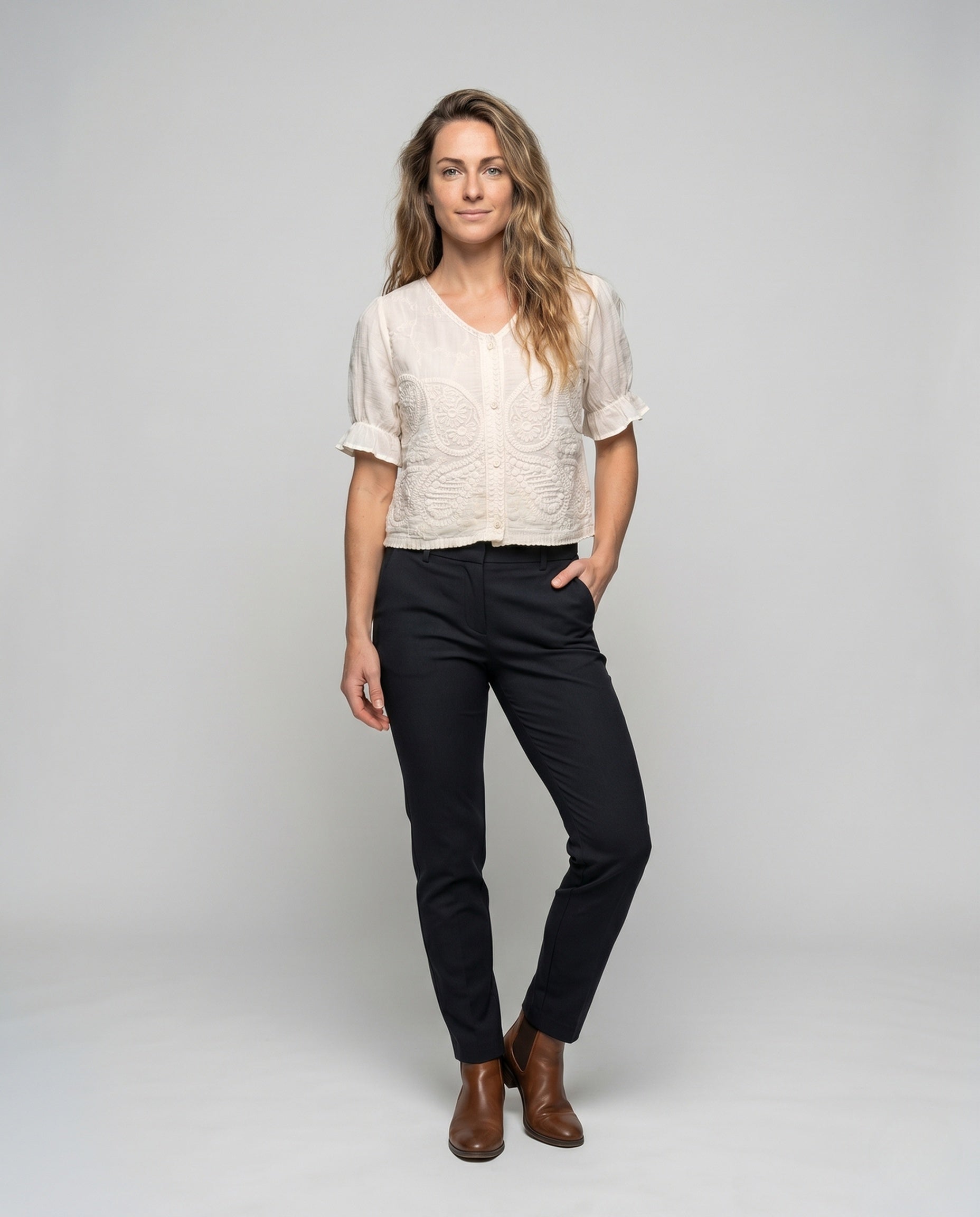 Product 15645954179402 - full_body_front