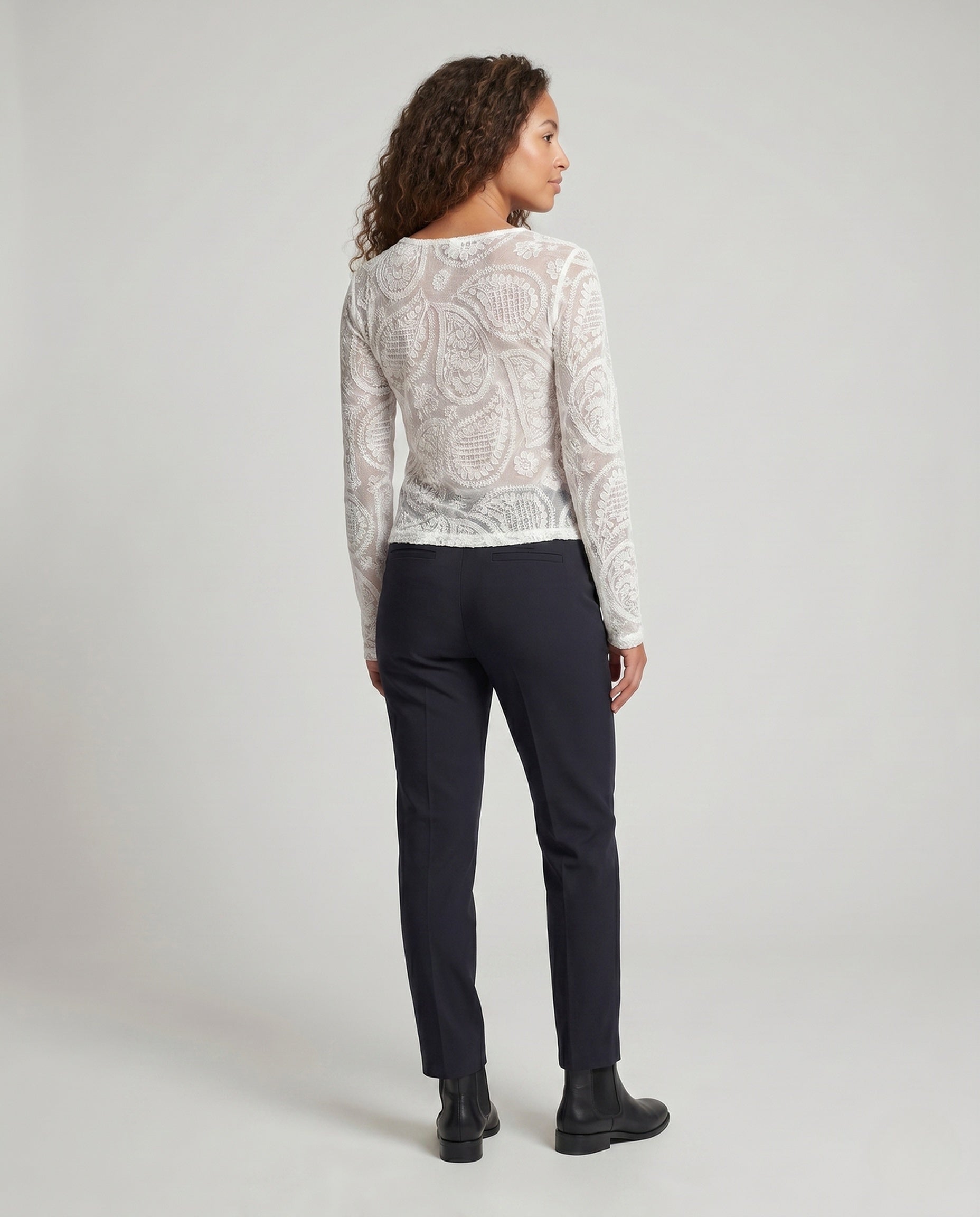 Product 15645954376010 - back_view