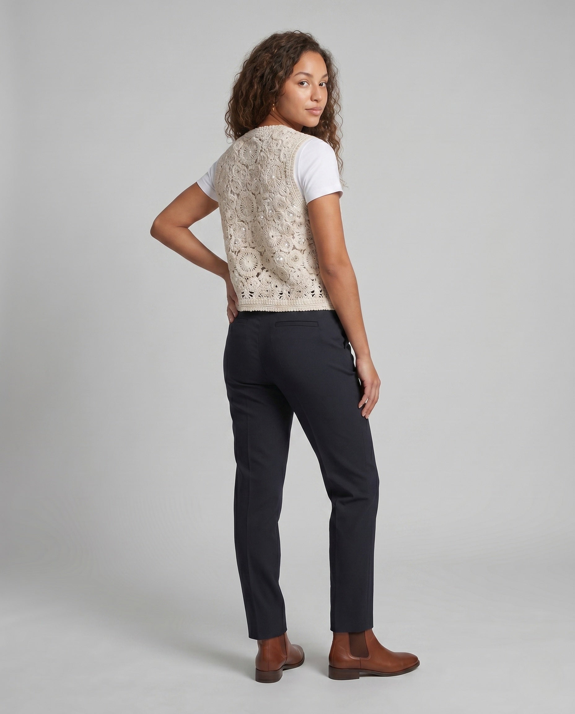 Product 15645954703690 - back_view
