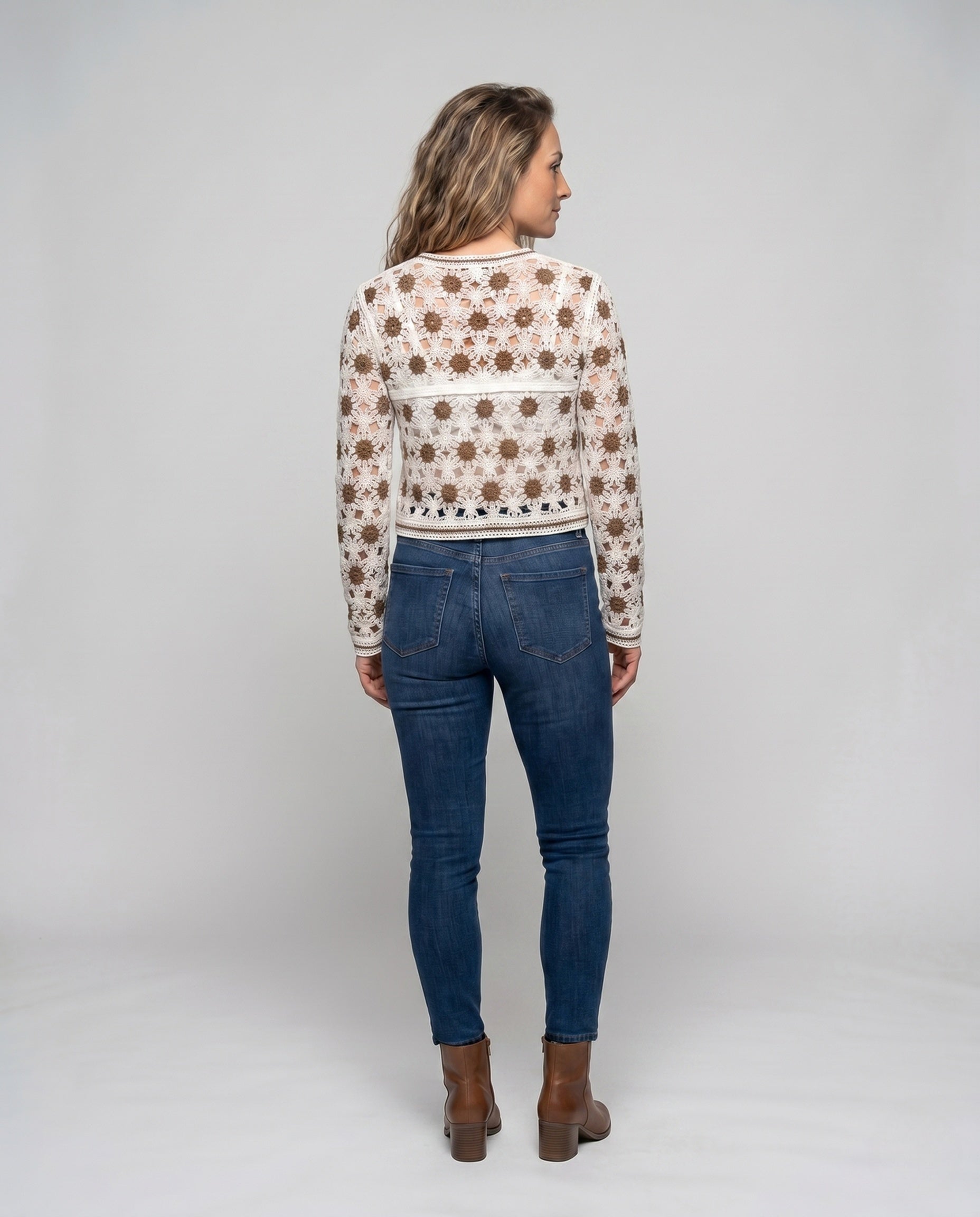 Product 15645955981642 - back_view