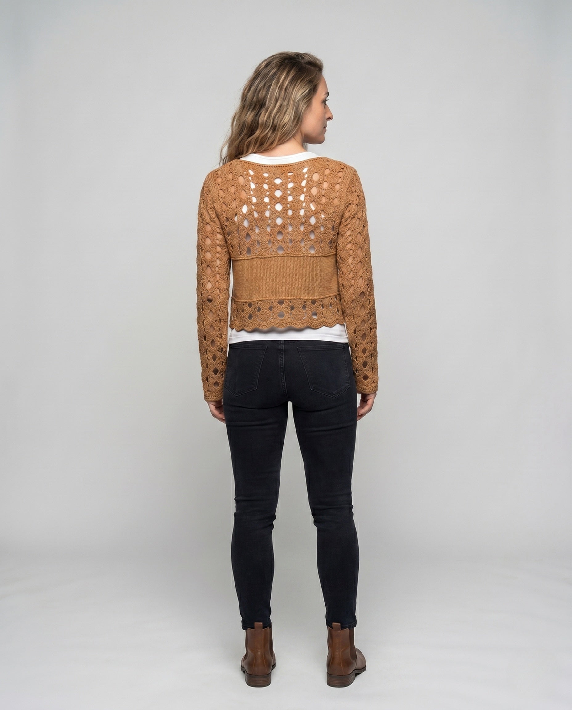 Product 15645956243786 - back_view
