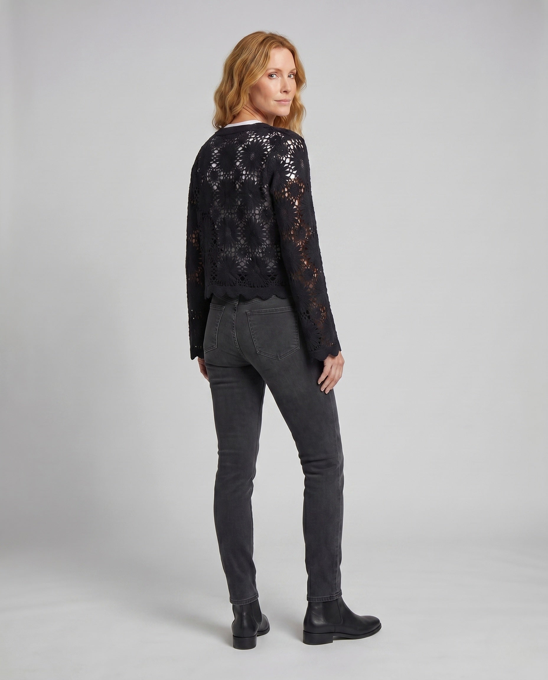 Product 15645956440394 - back_view