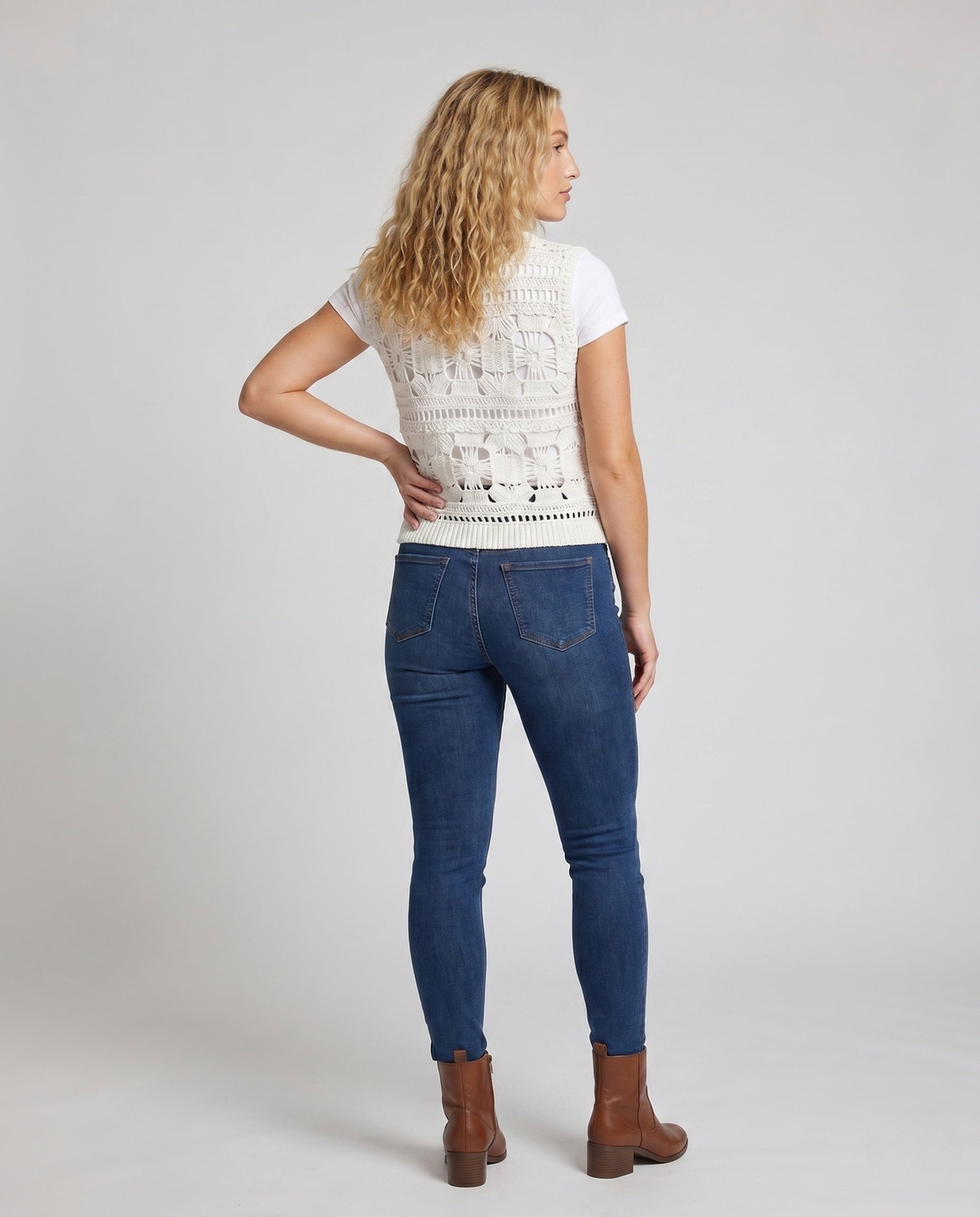 Product 15645958668618 - back_view