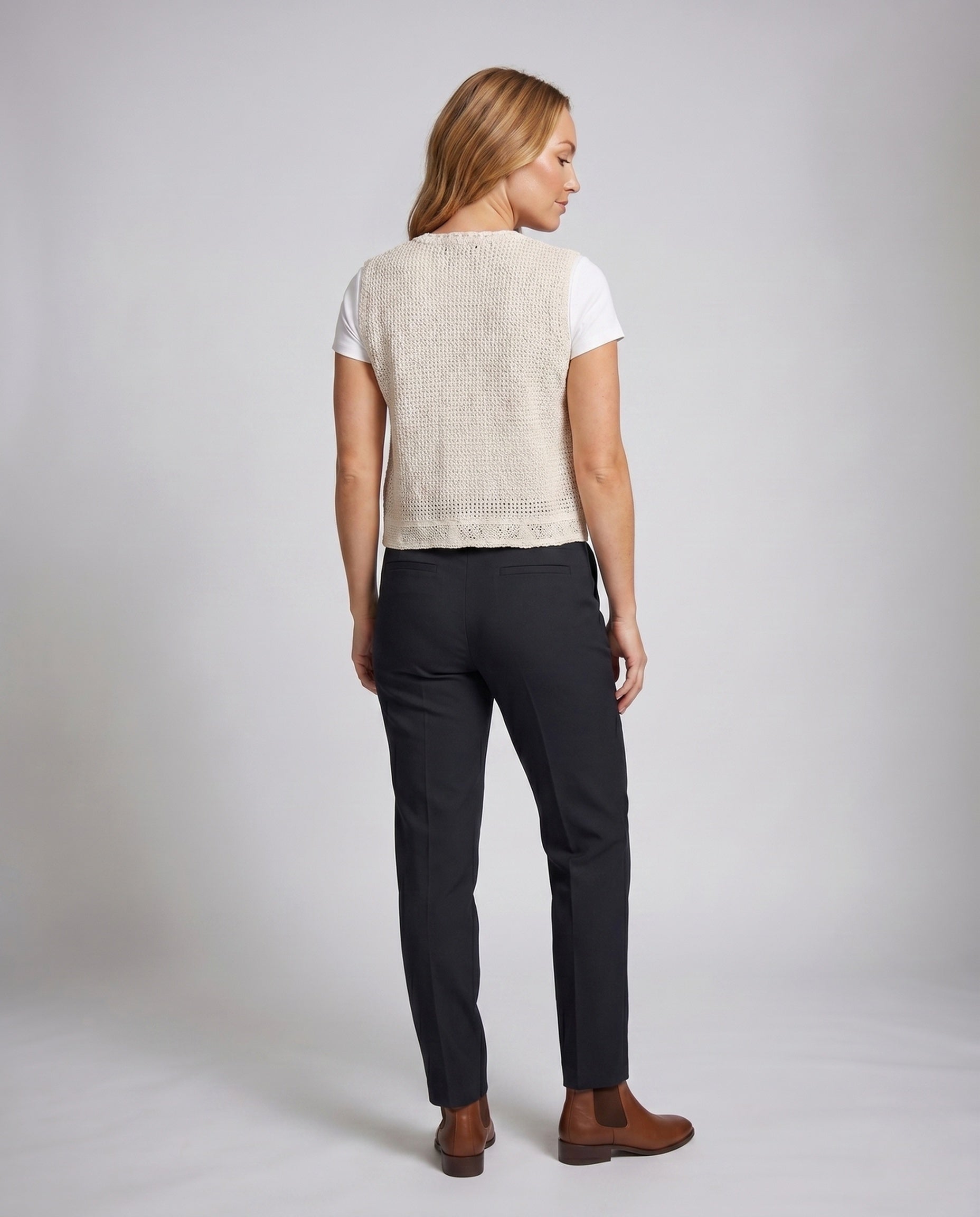 Product 15645959258442 - back_view