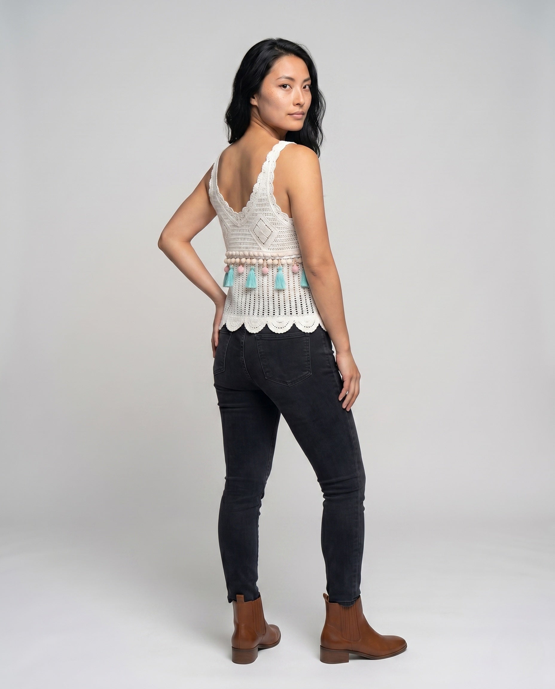 Product 15645960896842 - back_view