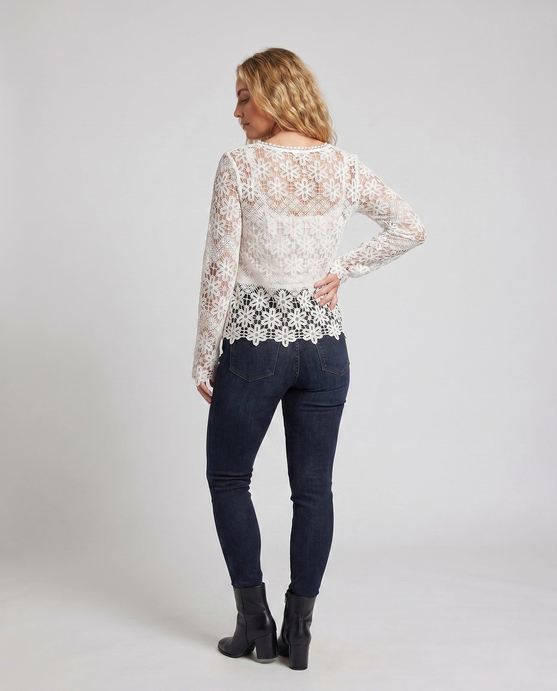 Product 15645961716042 - back_view